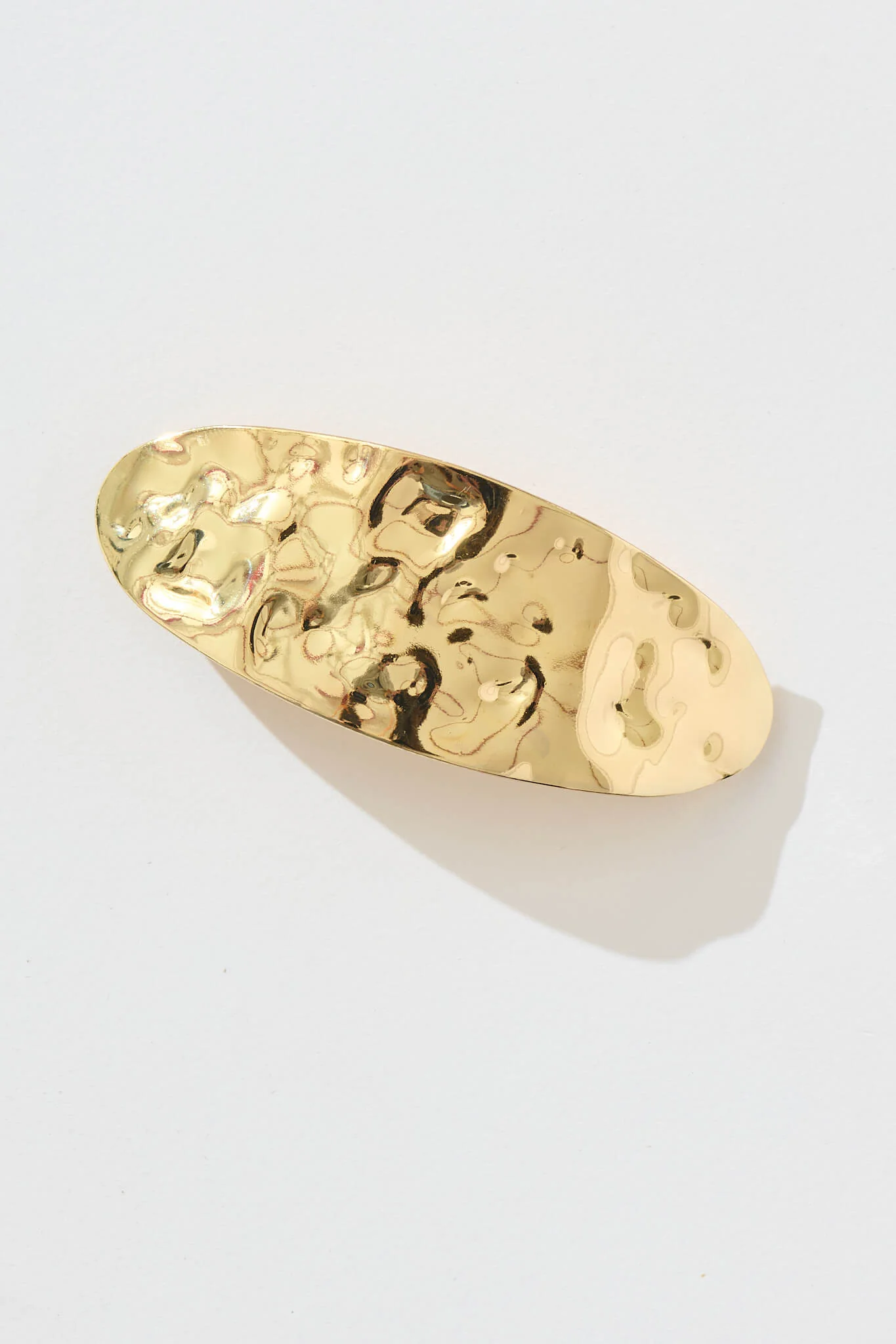 Aces Metal Oval Hair Clip In Textured Gold - Image 3