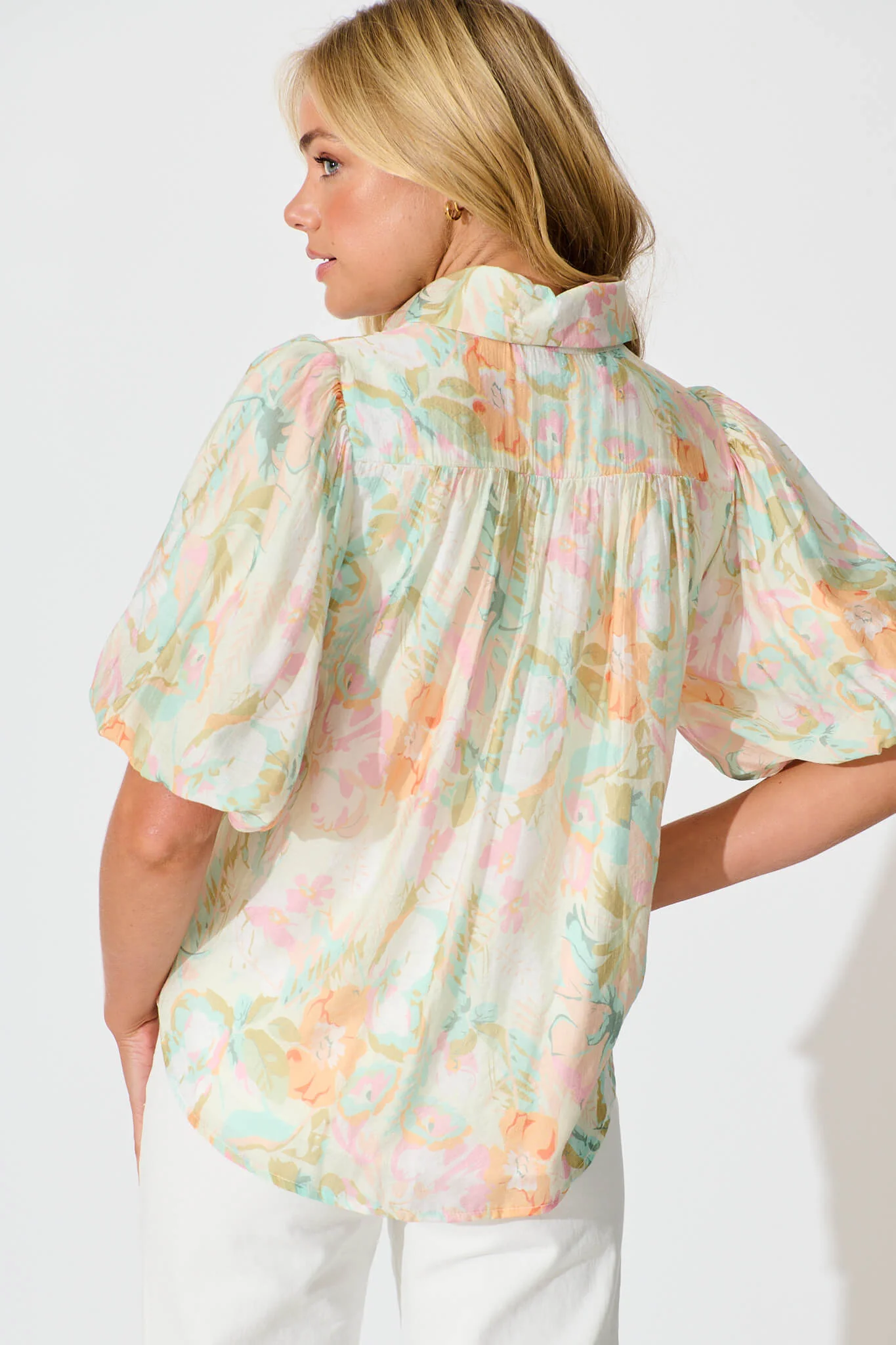 Aeryn Shirt In White with Pastel Multi Floral - Image 3