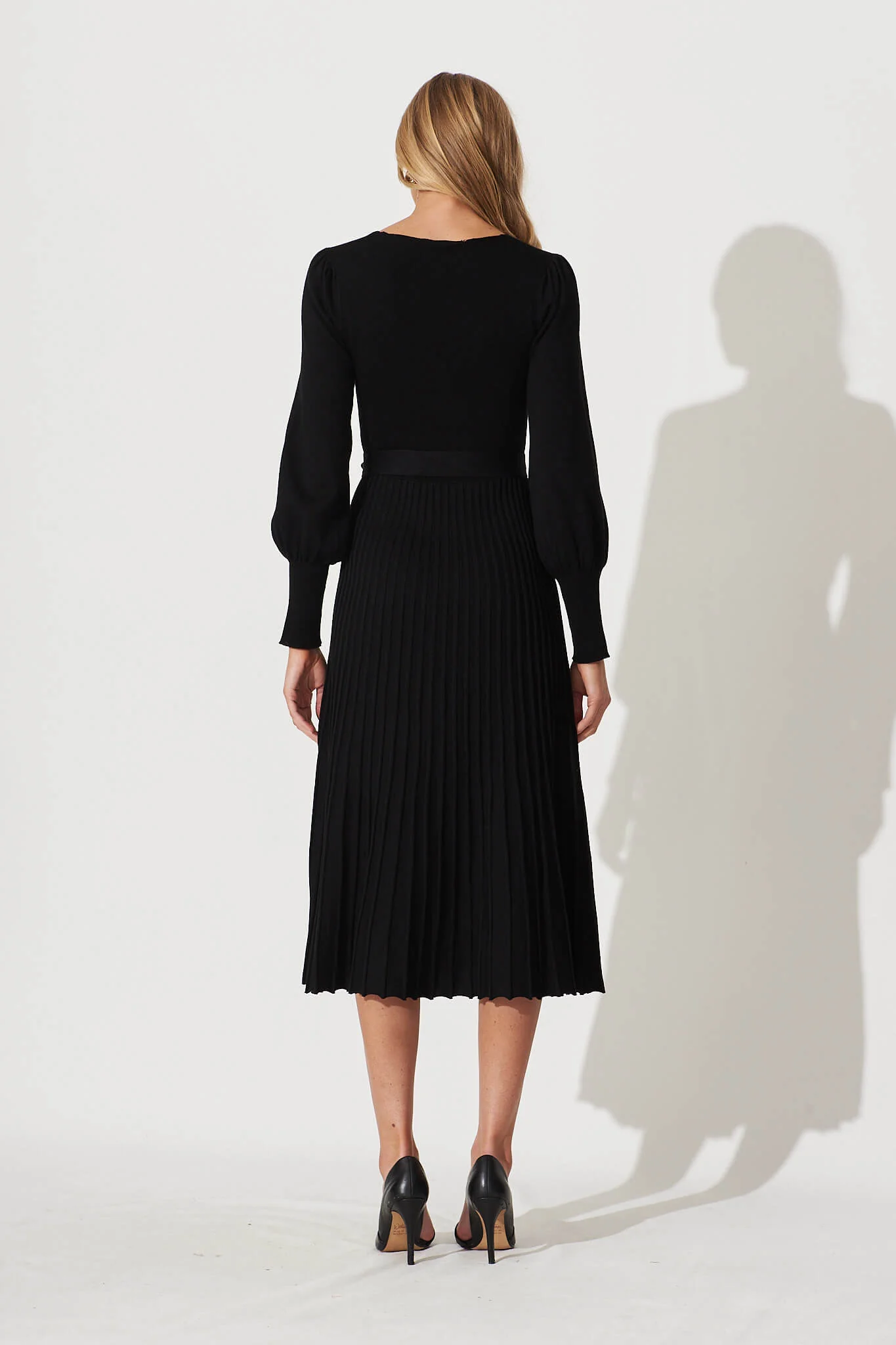 Albi Midi Knit Dress In Black Cotton Blend - Image 3