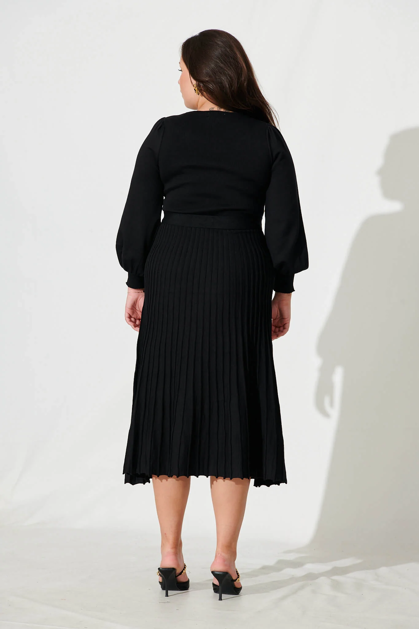 Albi Midi Knit Dress In Black Cotton Blend - Image 9
