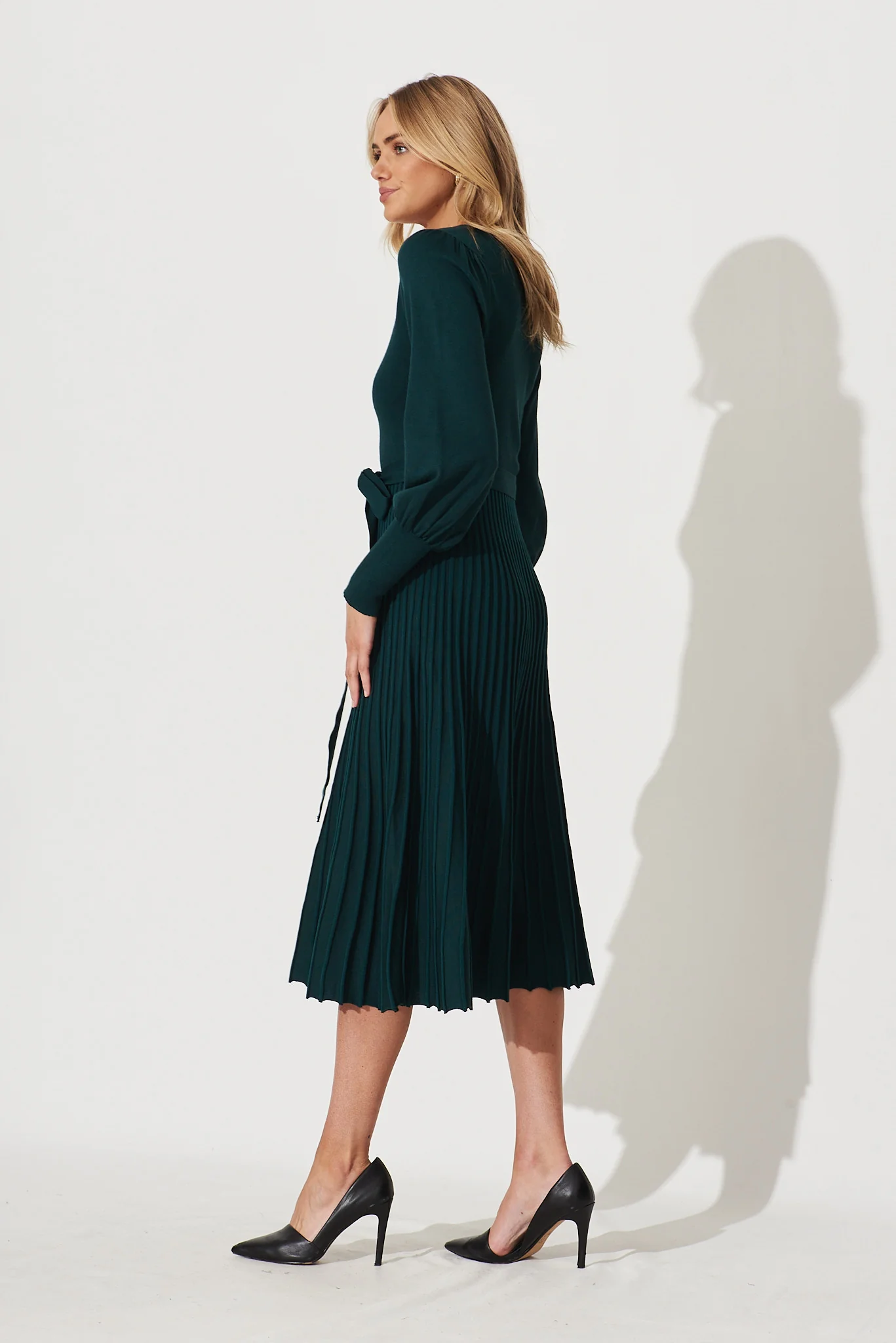 Albi Midi Knit Dress In Emerald Cotton Blend - Image 4