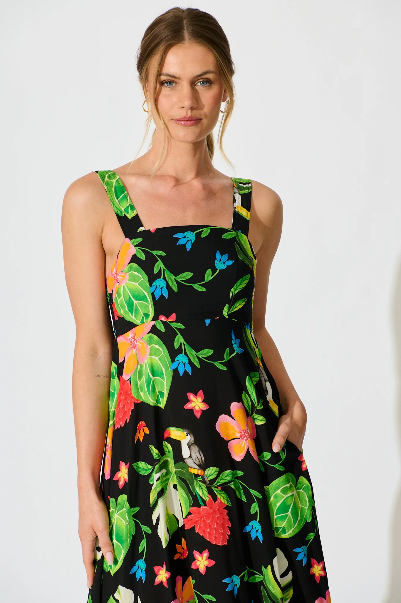 Alizee Maxi Sundress in Black Multi Print - Image 2