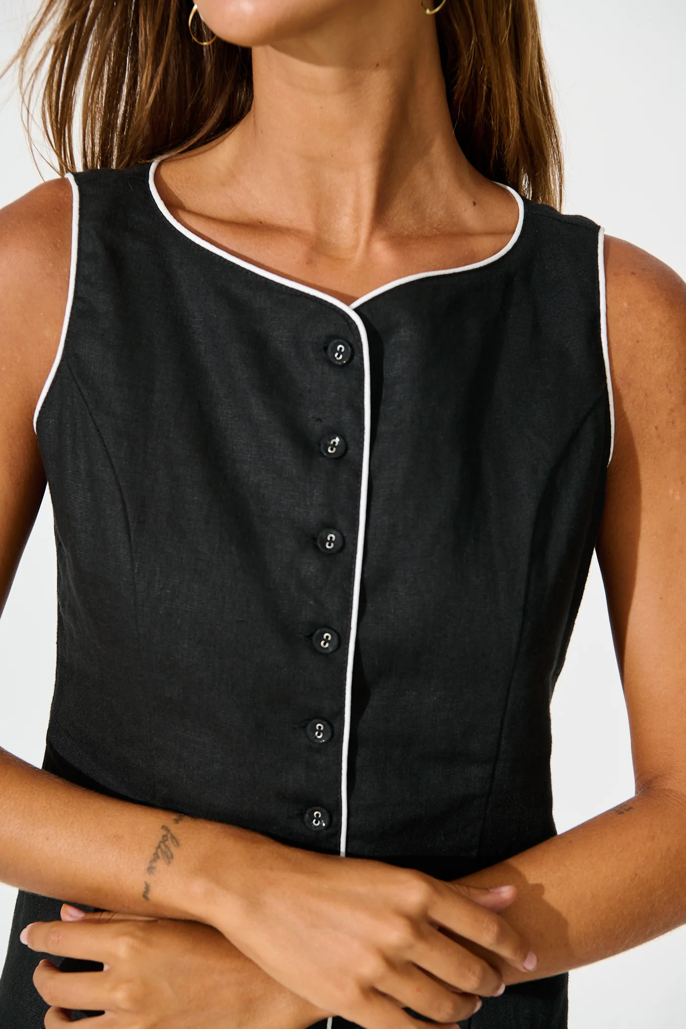Allure Dress in Black Linen - Image 5