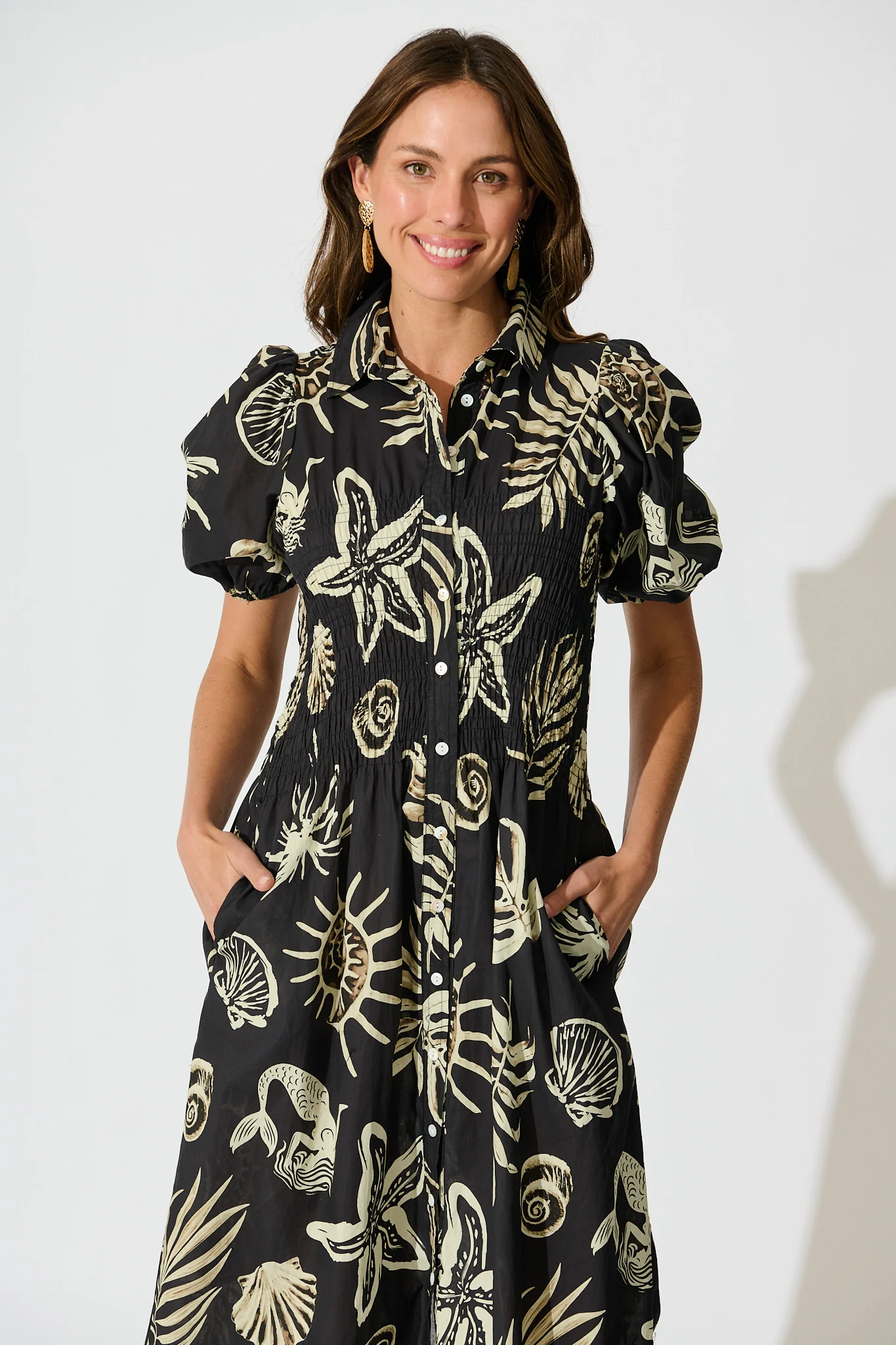 Andra Maxi Shirt Dress in Black and White Sea Shell Cotton - Image 2