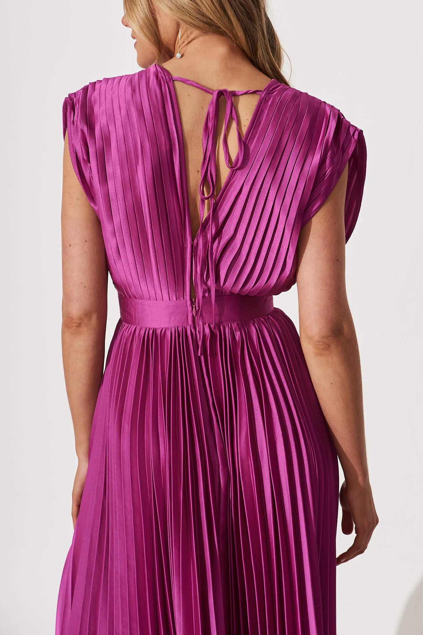Anetta Midi Dress In Pleated Magenta Satin - Image 12