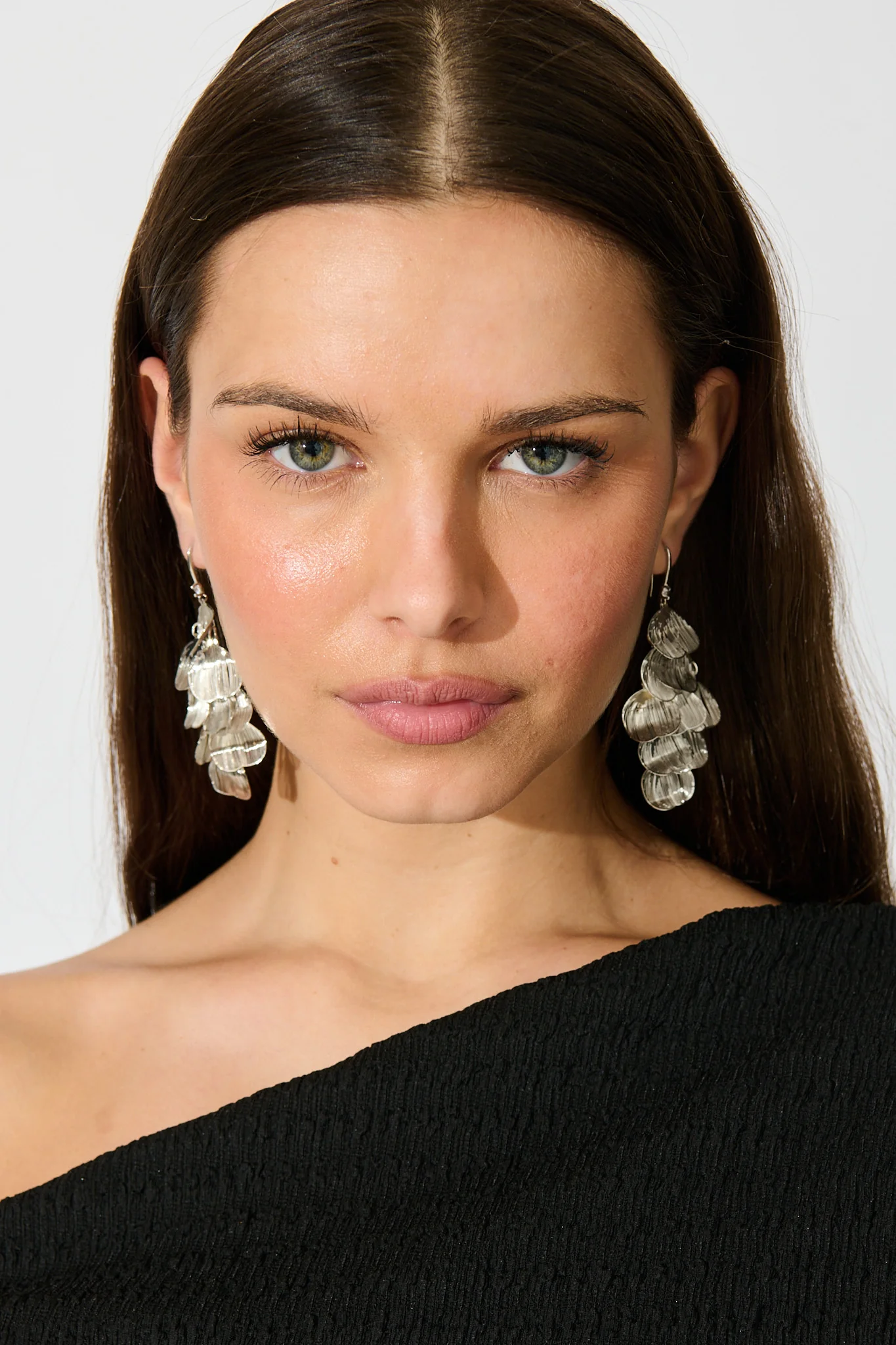 Ashley Drop Earrings in Silver - Image 2