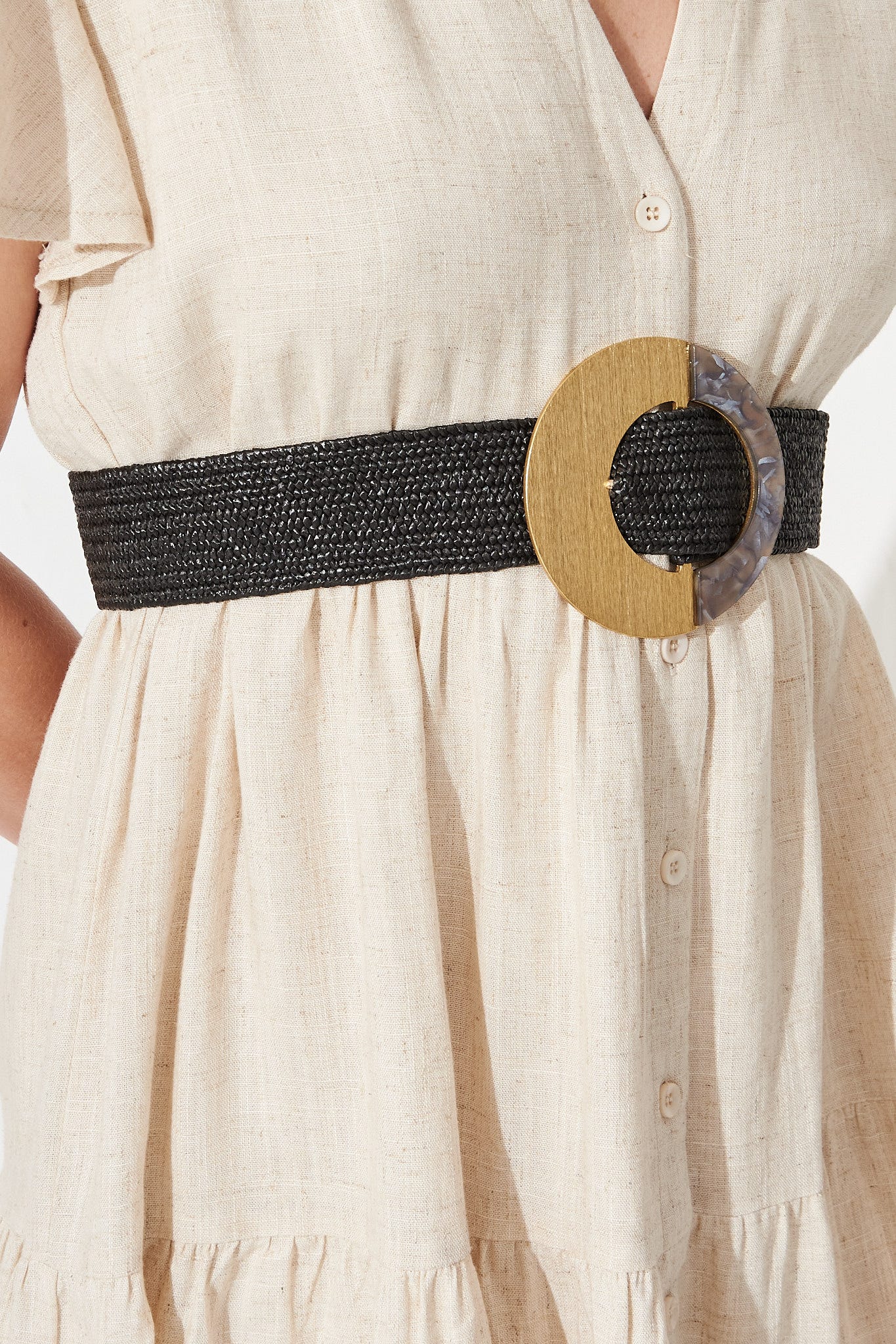 august + delilah Alexa Woven Stretch Belt in Black - Image 3