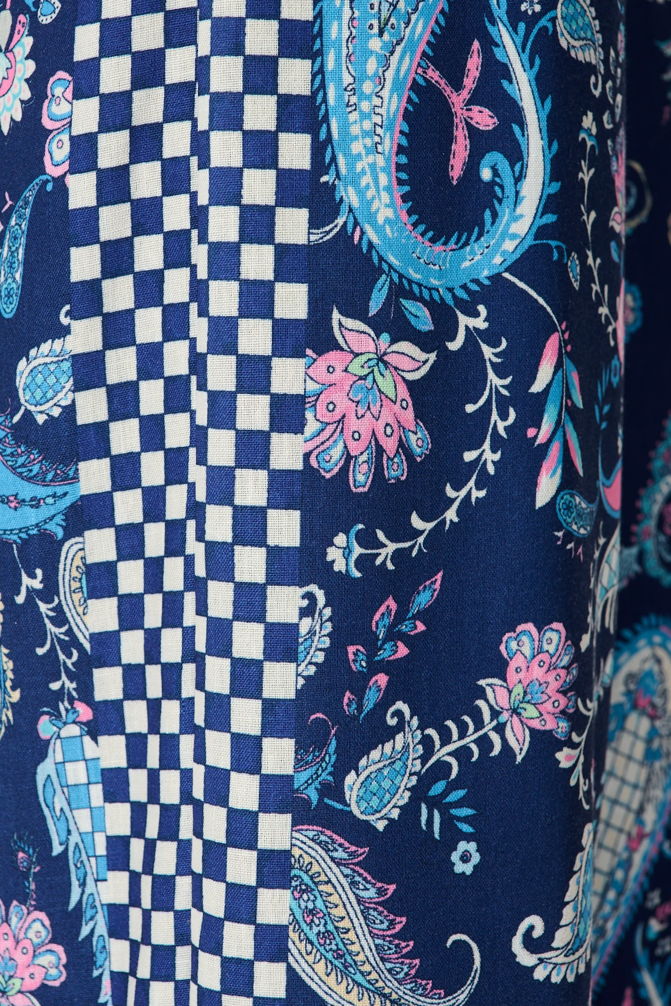 Avandi Wide Leg Trousers In Navy Paisley Print Linen Blend - Image 7