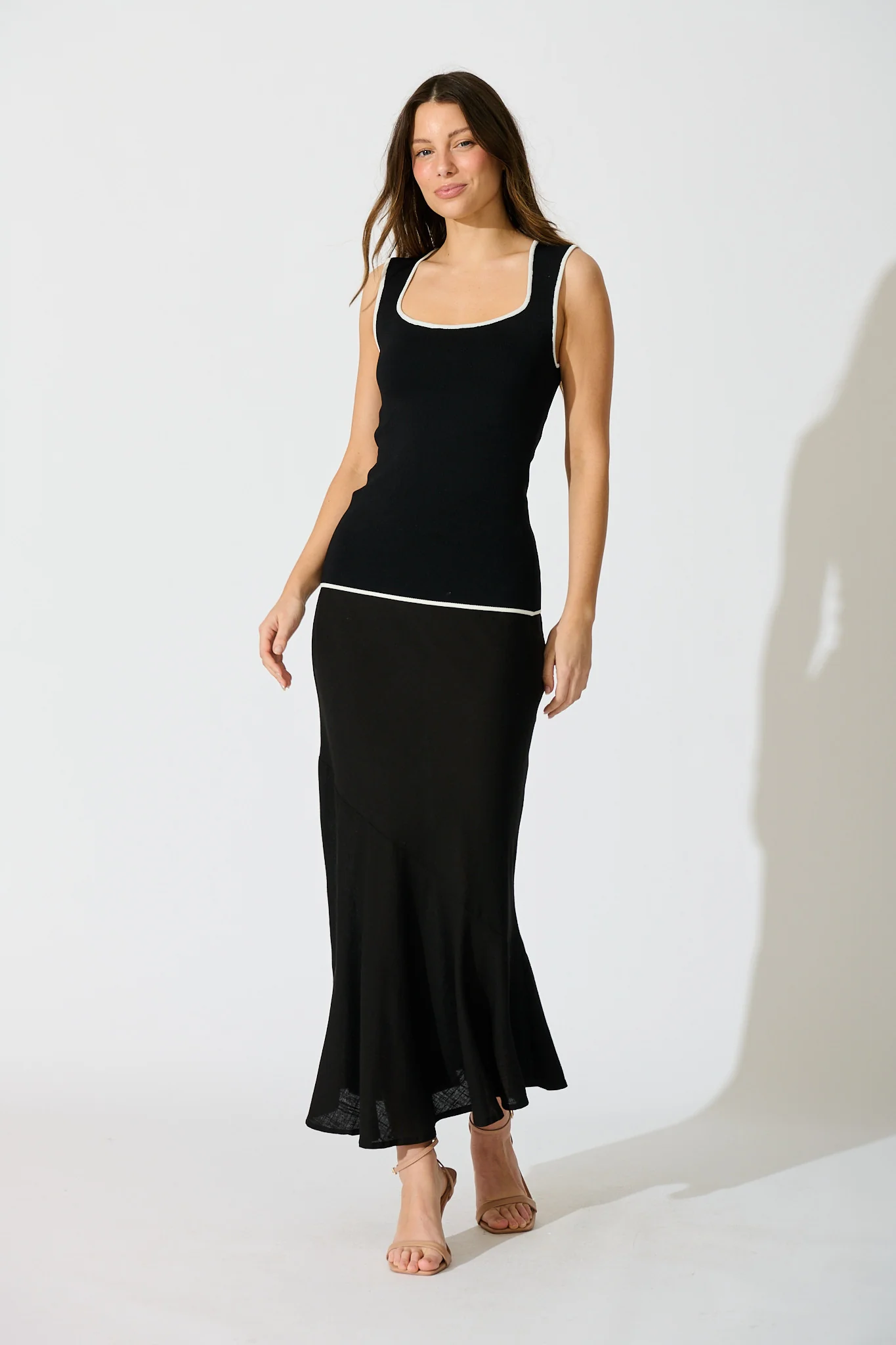 Avena Knit Top in Black - Image 4