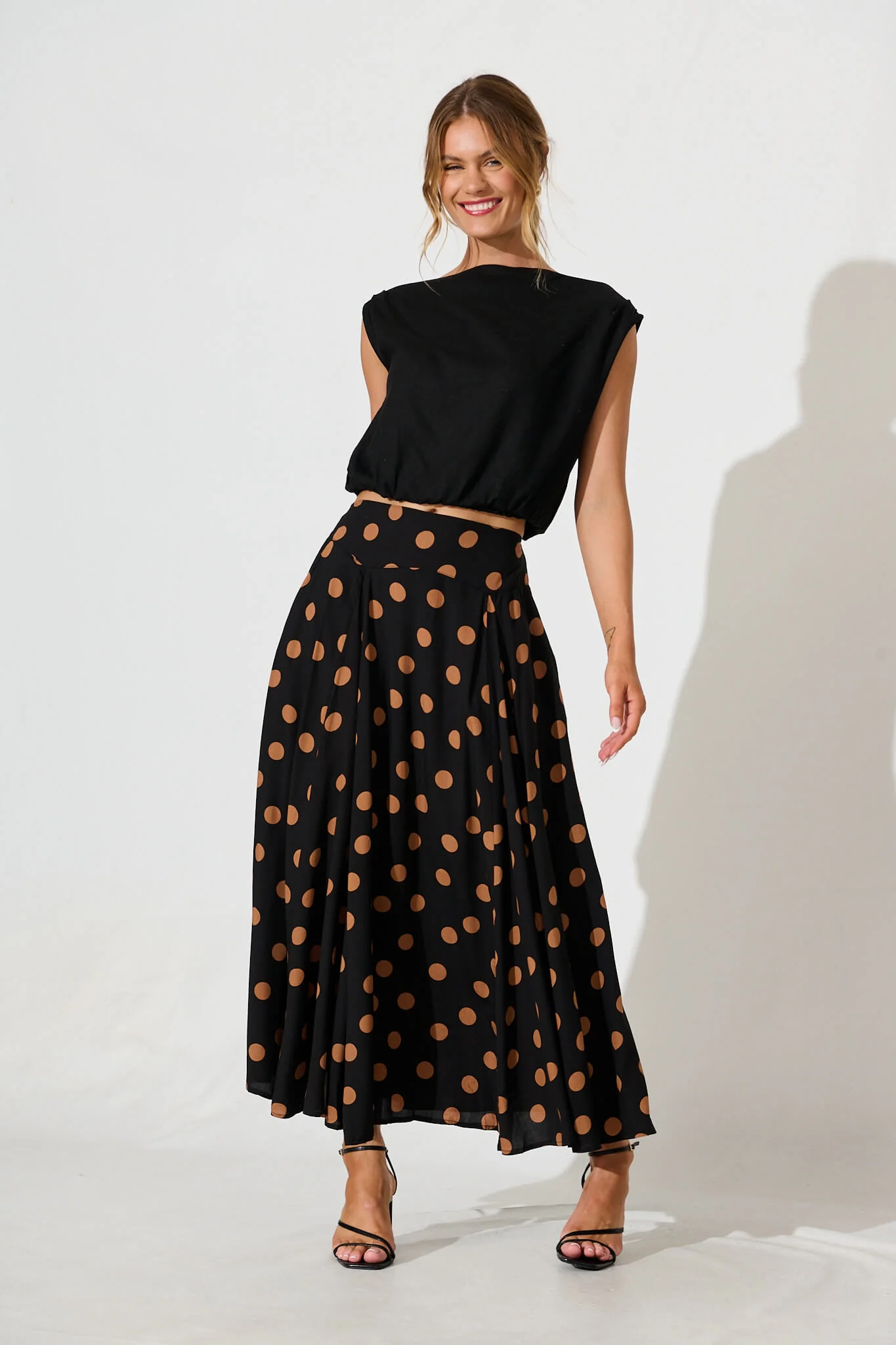 Brandsy Maxi Skirt In Black With Brown Spot - Image 4