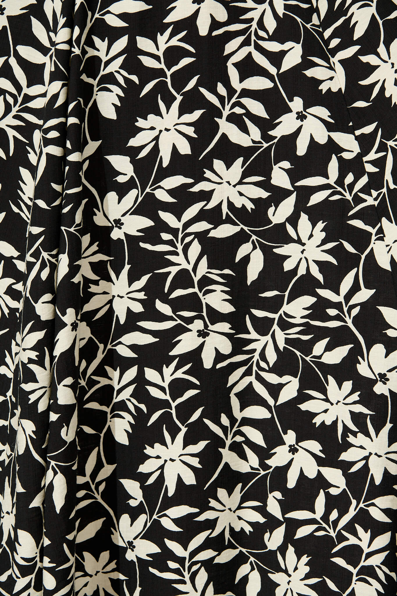 Brandsy Maxi Skirt In Black With Cream Floral - Image 9