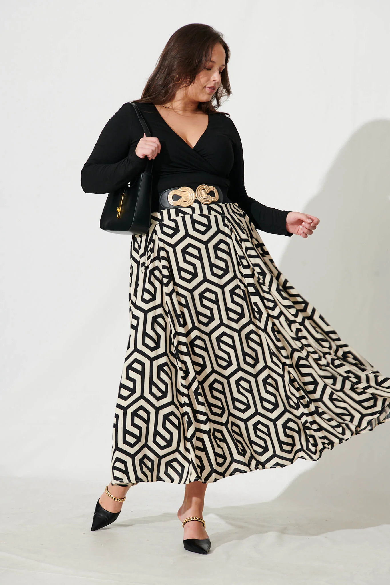 Brandsy Maxi Skirt In Cream With Black Geometric Print - Image 8