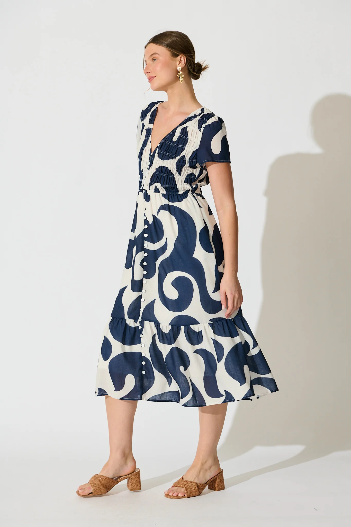 Calandra Midi Dress in Navy Swirl Linen Blend - Image 3
