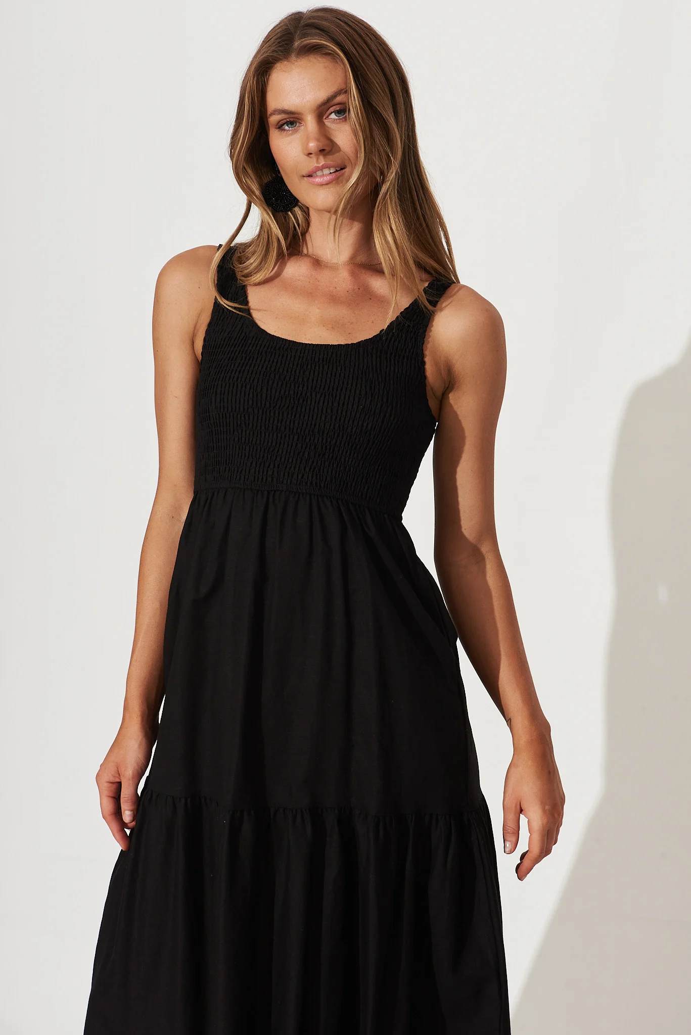 Caribbean Midi Dress In Black Cotton Linen - Image 2