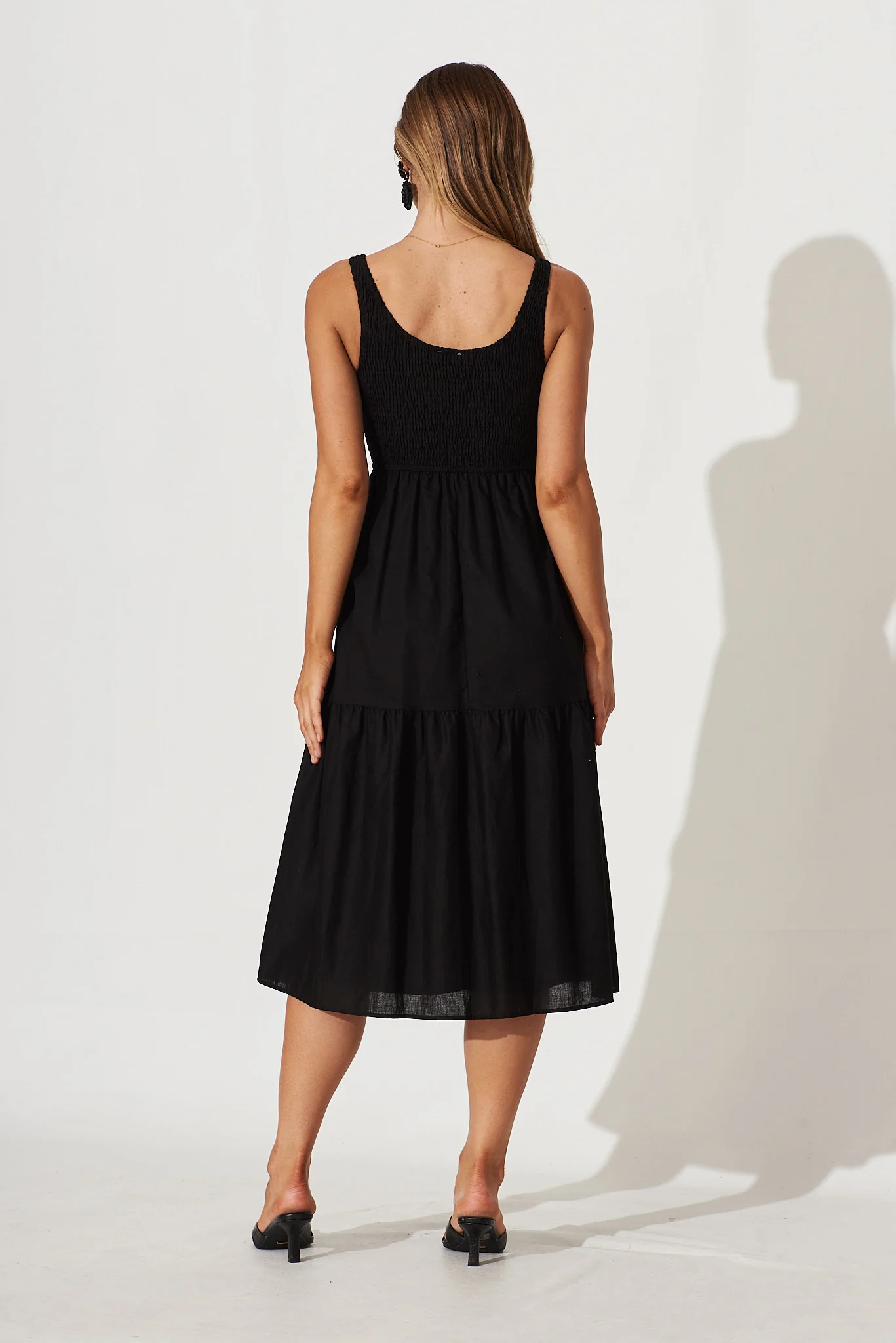 Caribbean Midi Dress In Black Cotton Linen - Image 4