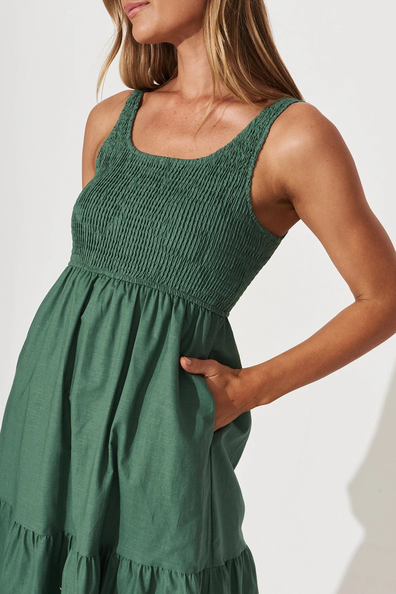 Caribbean Midi Dress In Green Cotton Linen - Image 5