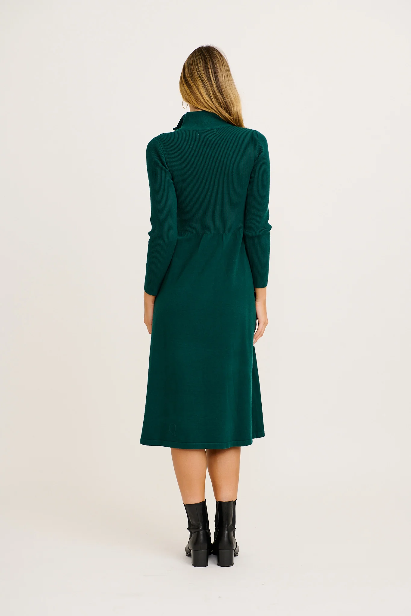 Contour Knit Zip Midi Dress in Green - Image 4