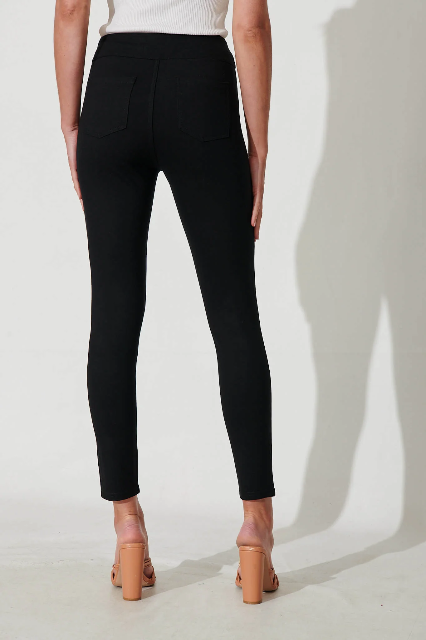 Deon Jegging In Black - Image 3