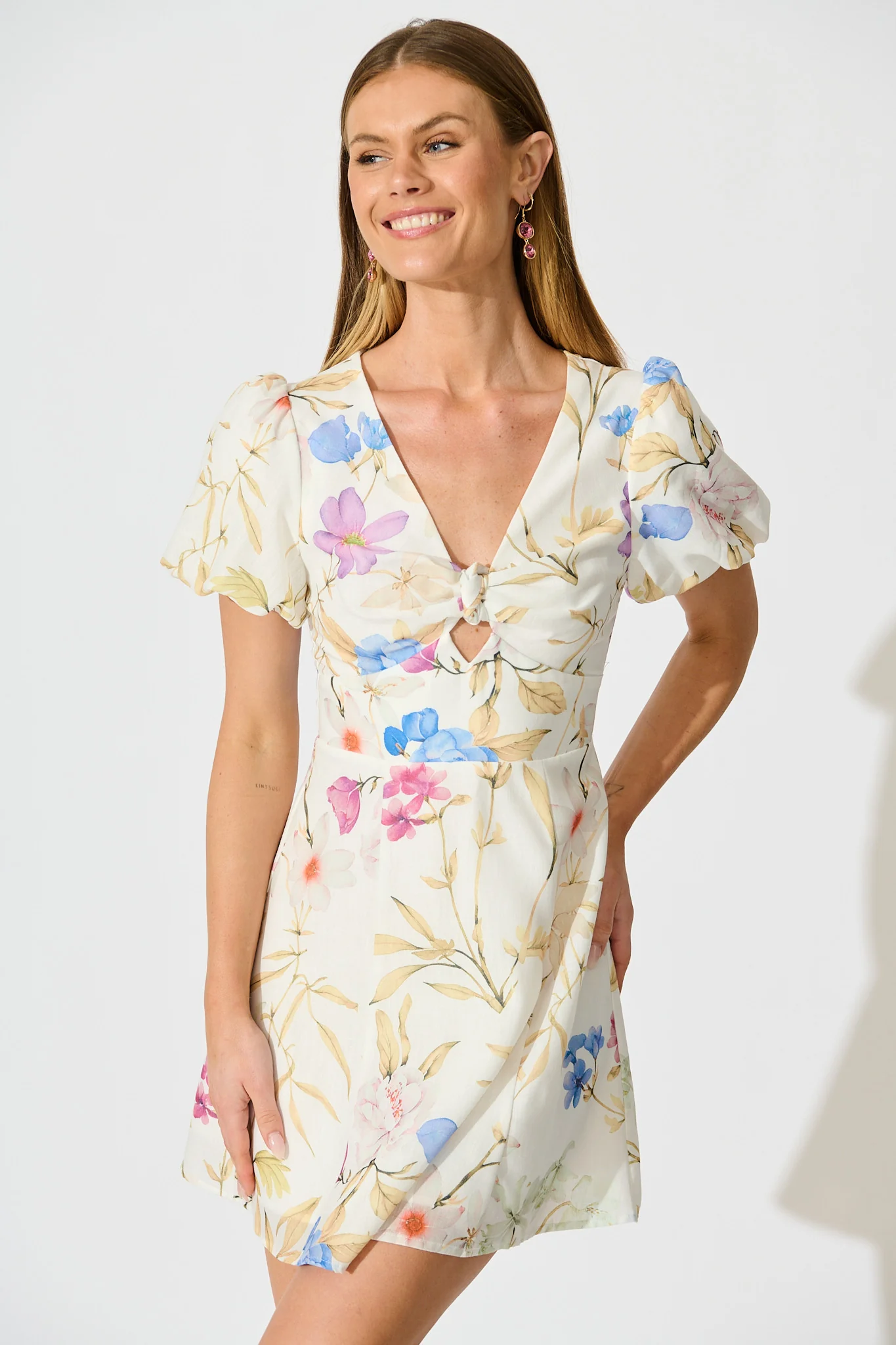 Devika Dress in White with Blue Floral - Image 2