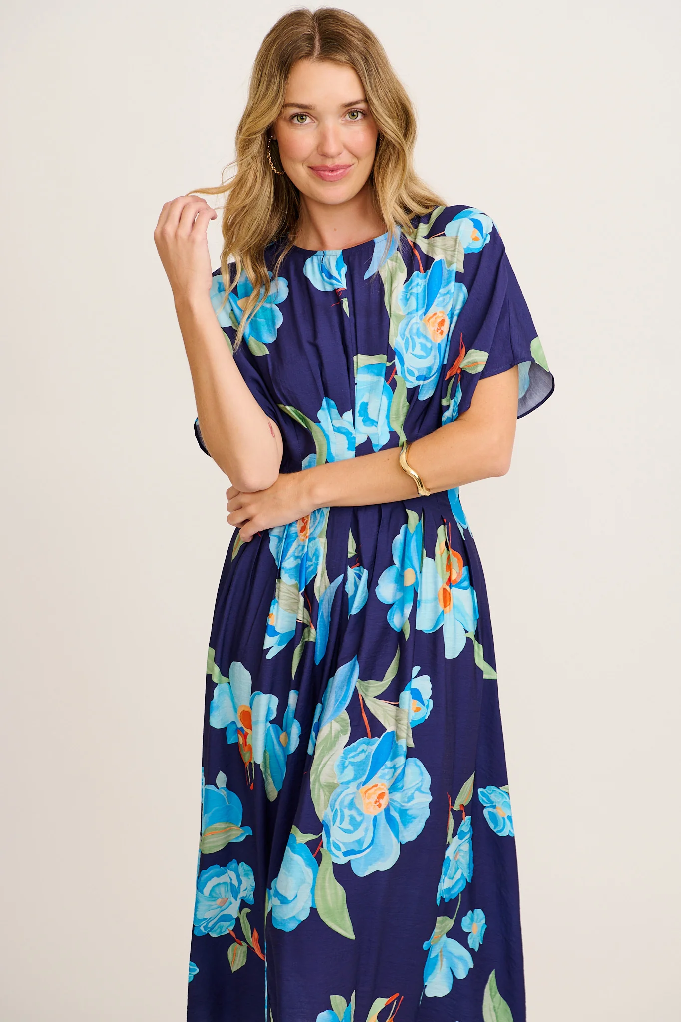Elegance Echo Maxi Dress in Navy with Blue Floral - Image 2