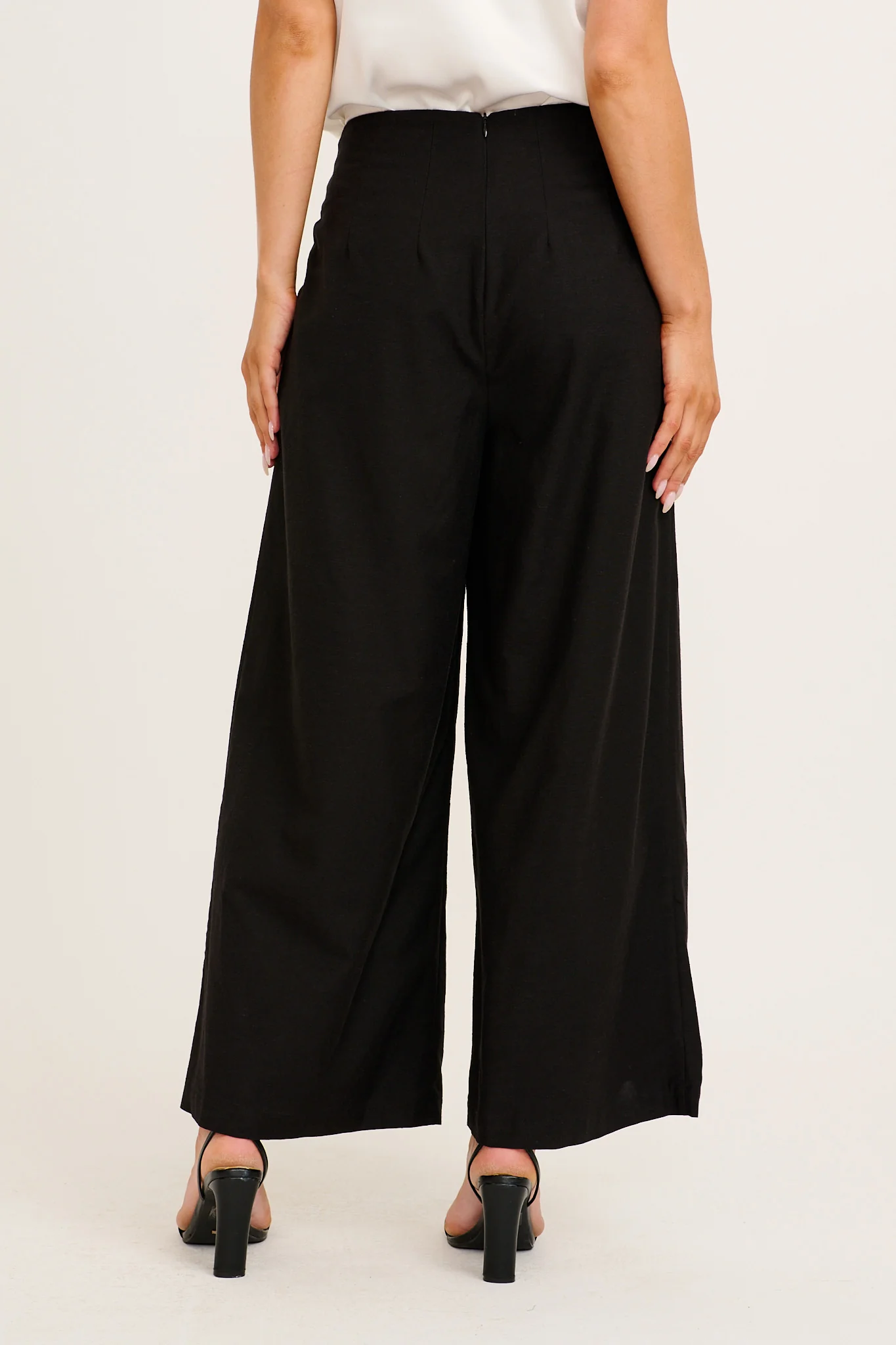 Elements Pant in Black Cotton Linen - Image 3