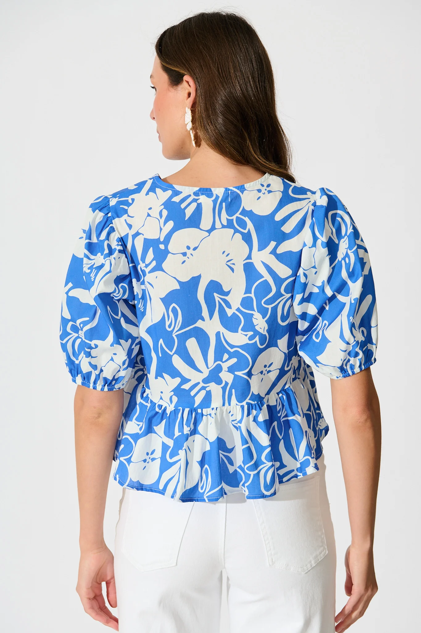 Elsbeth Tie Front Top in Blue and White Floral Cotton - Image 3