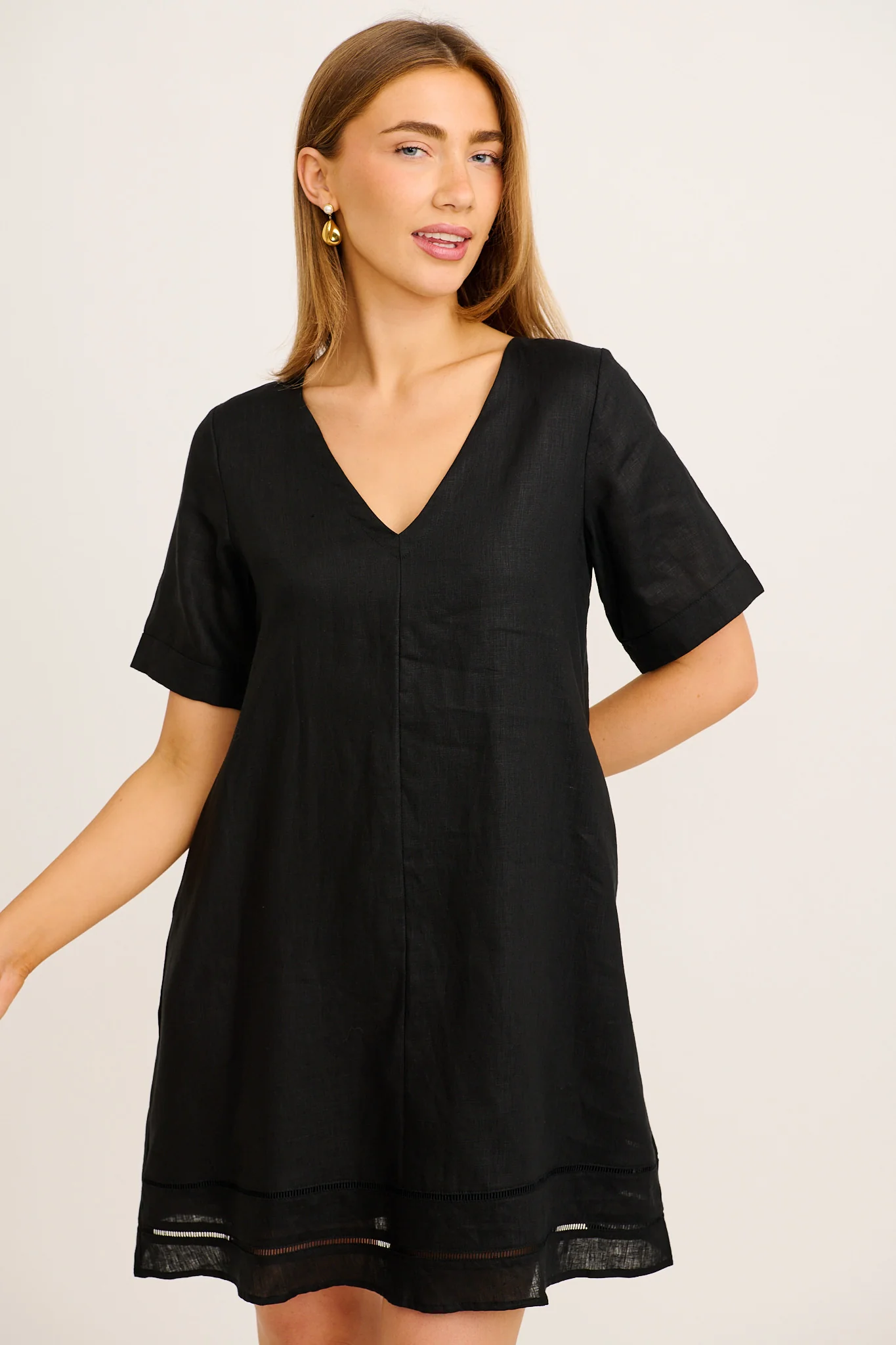Elspeth Dress in Black Linen - Image 2