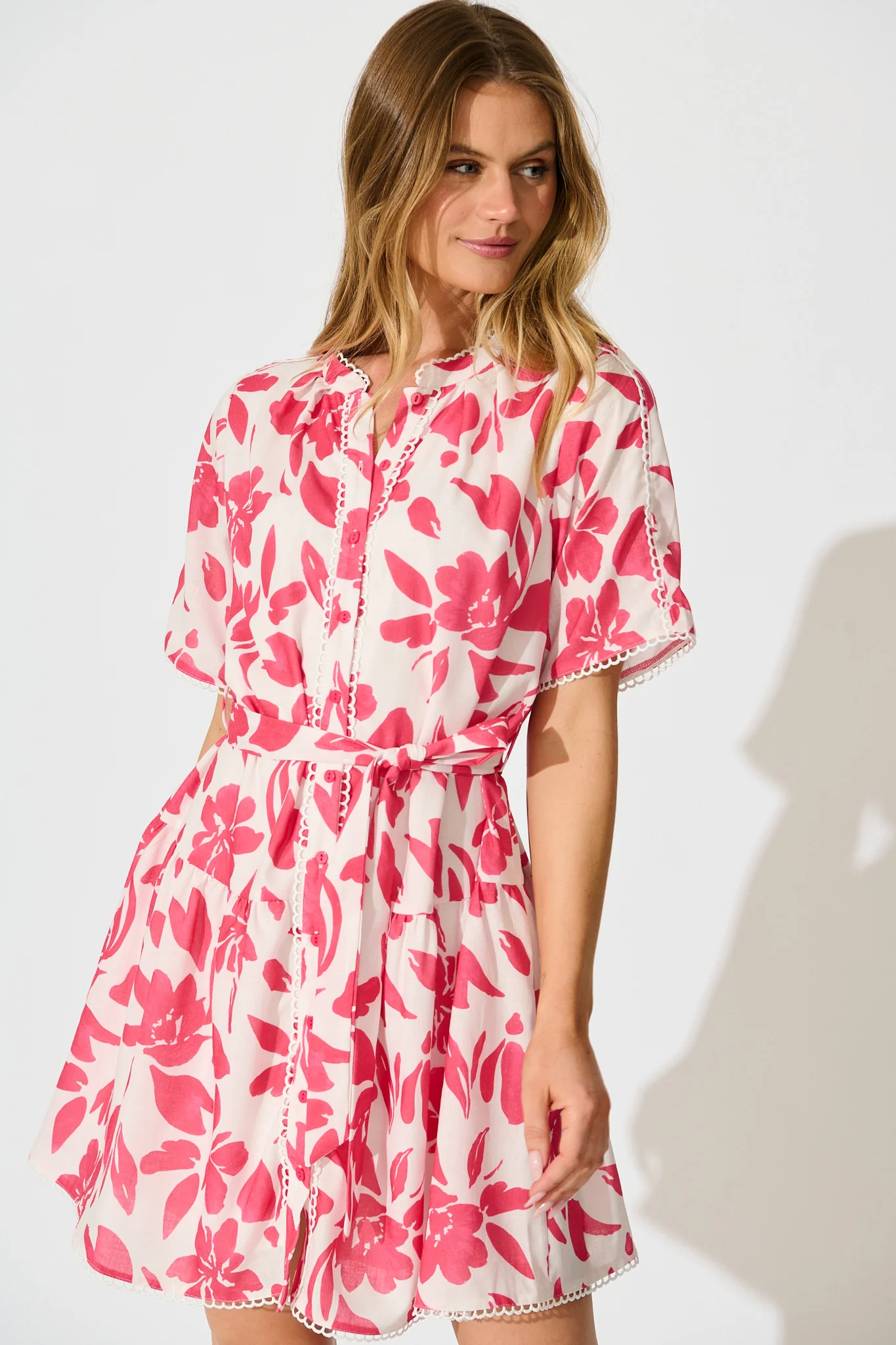 Emiliana Dress in White with Pink Floral Linen Blend - Image 2
