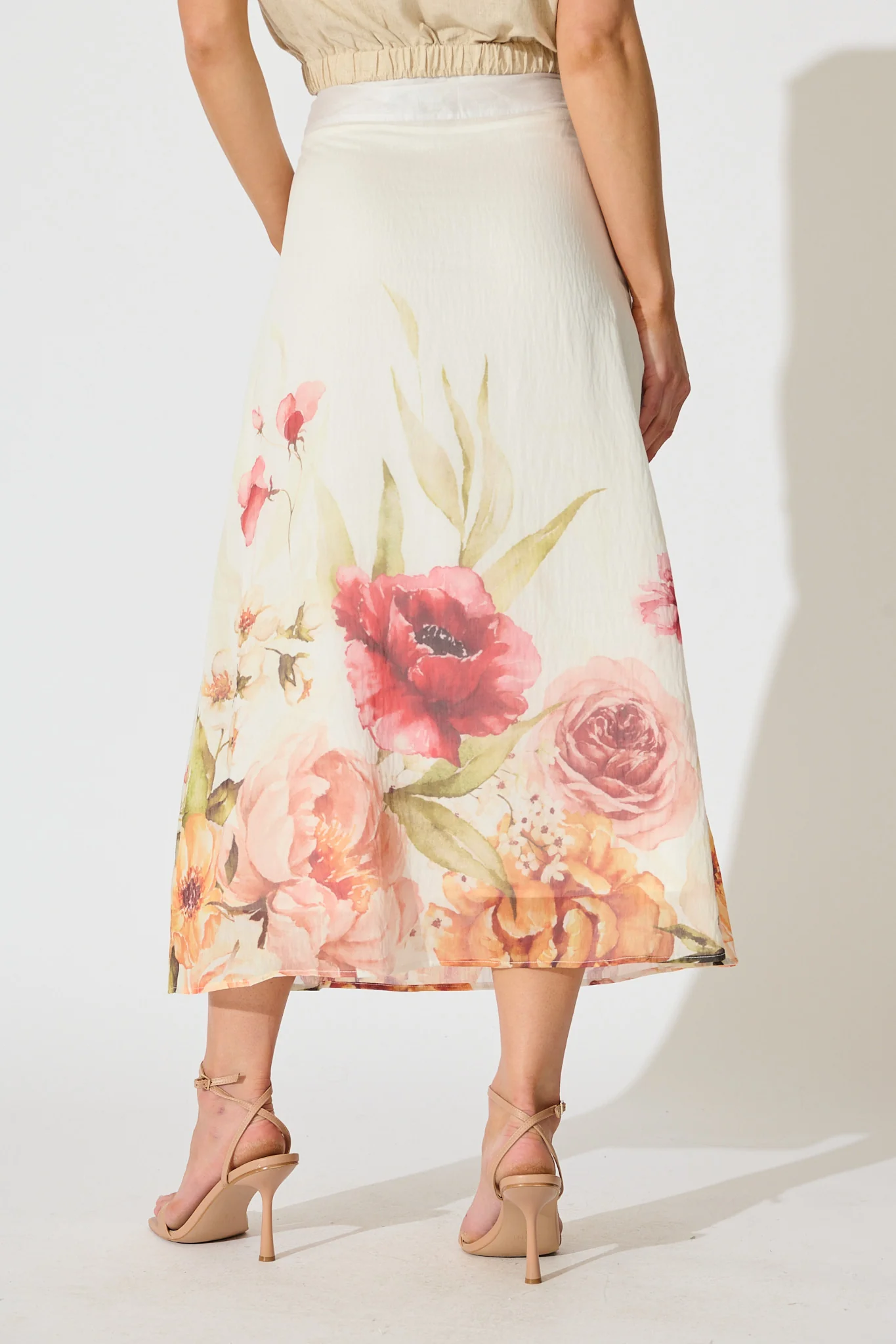 Faelina Maxi Skirt in White with Floral Print Linen Blend - Image 3