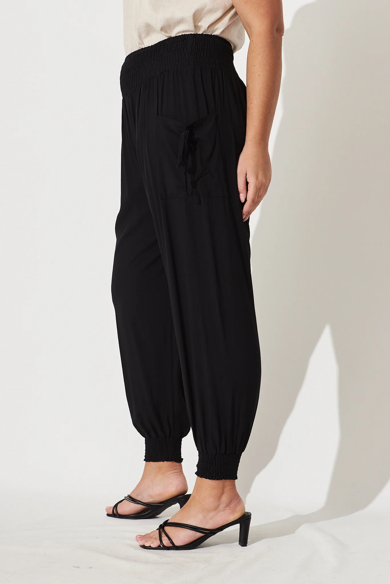 Gabby Lounge Pants In Black - Image 6