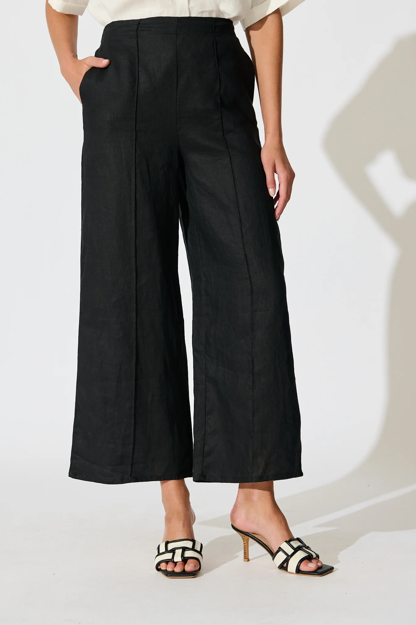 Halara Pant in Black Linen - Image 3
