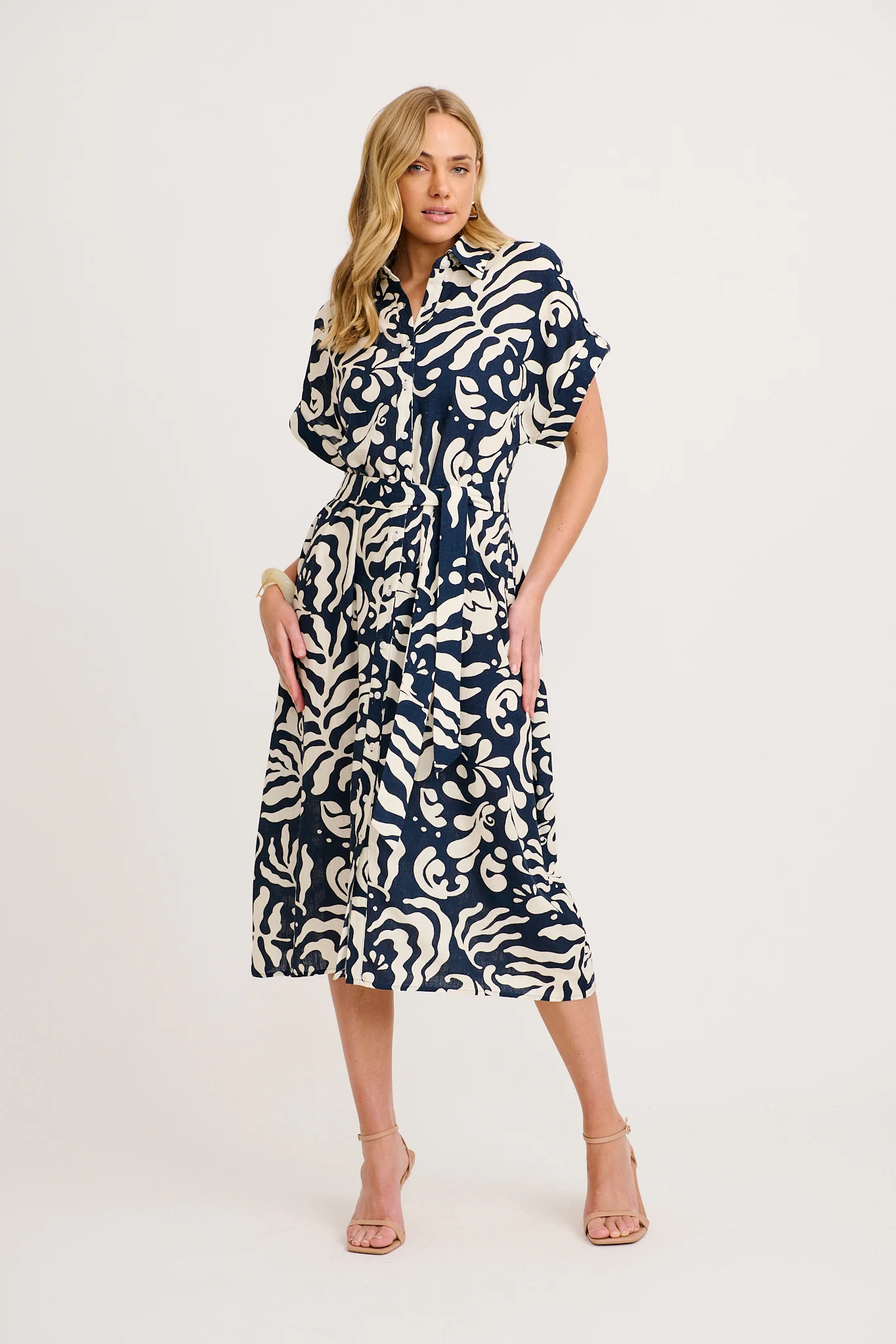 Hartlee Midi Shirt Dress in Navy and Cream Leaf Linen Blend - Image 5