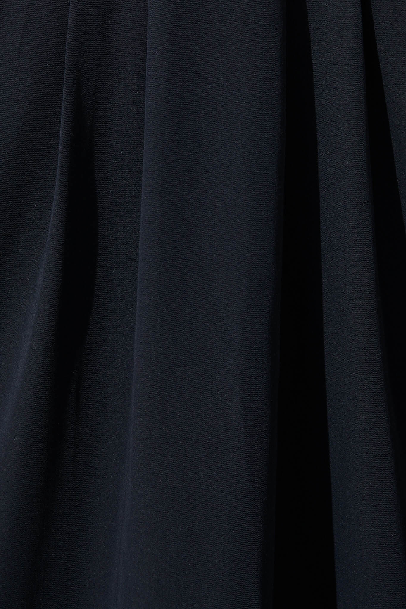 Hazelina Midi Dress In Navy - Image 6