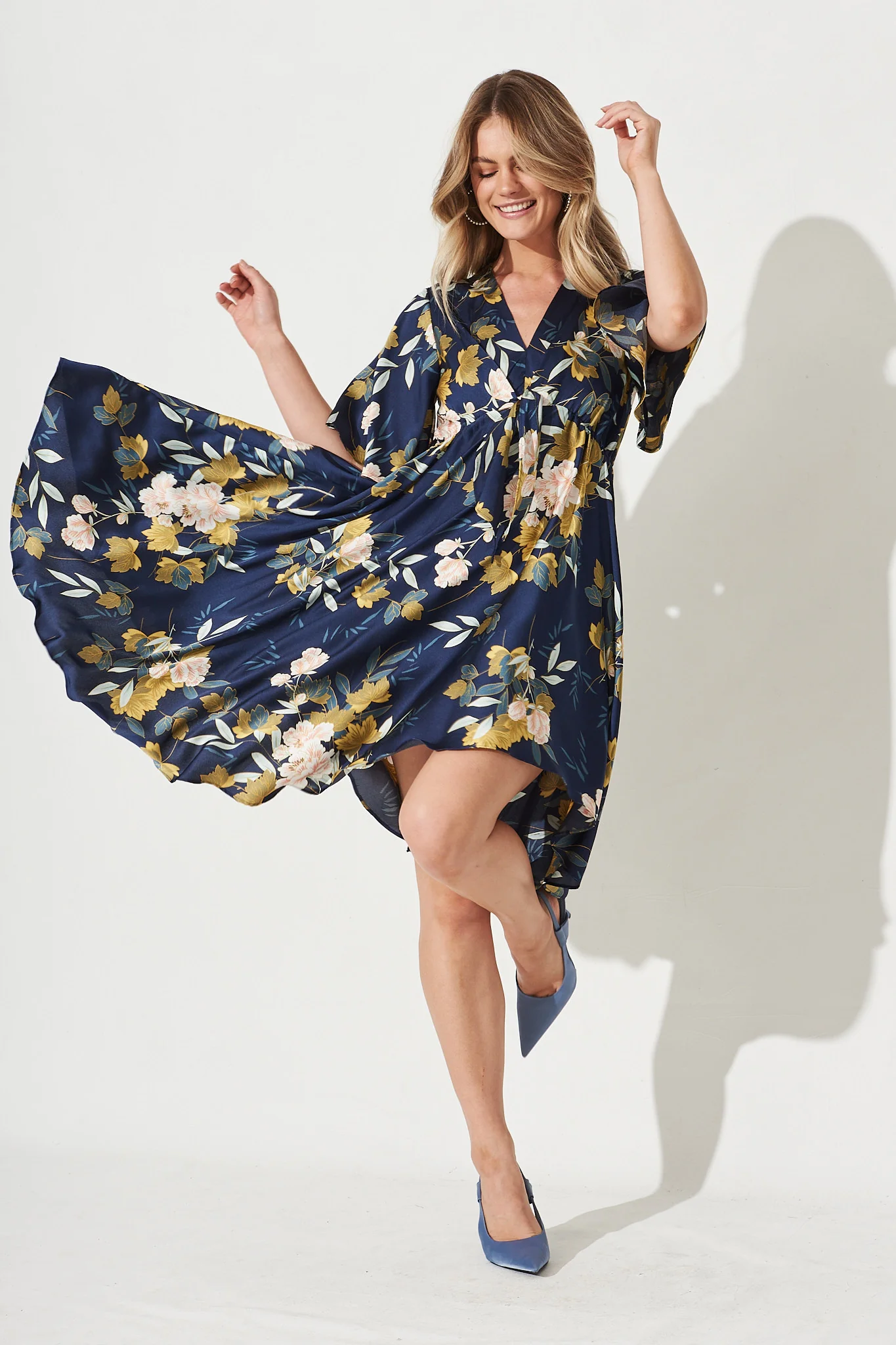 Helsinki Dress In Navy Floral Satin - Image 4