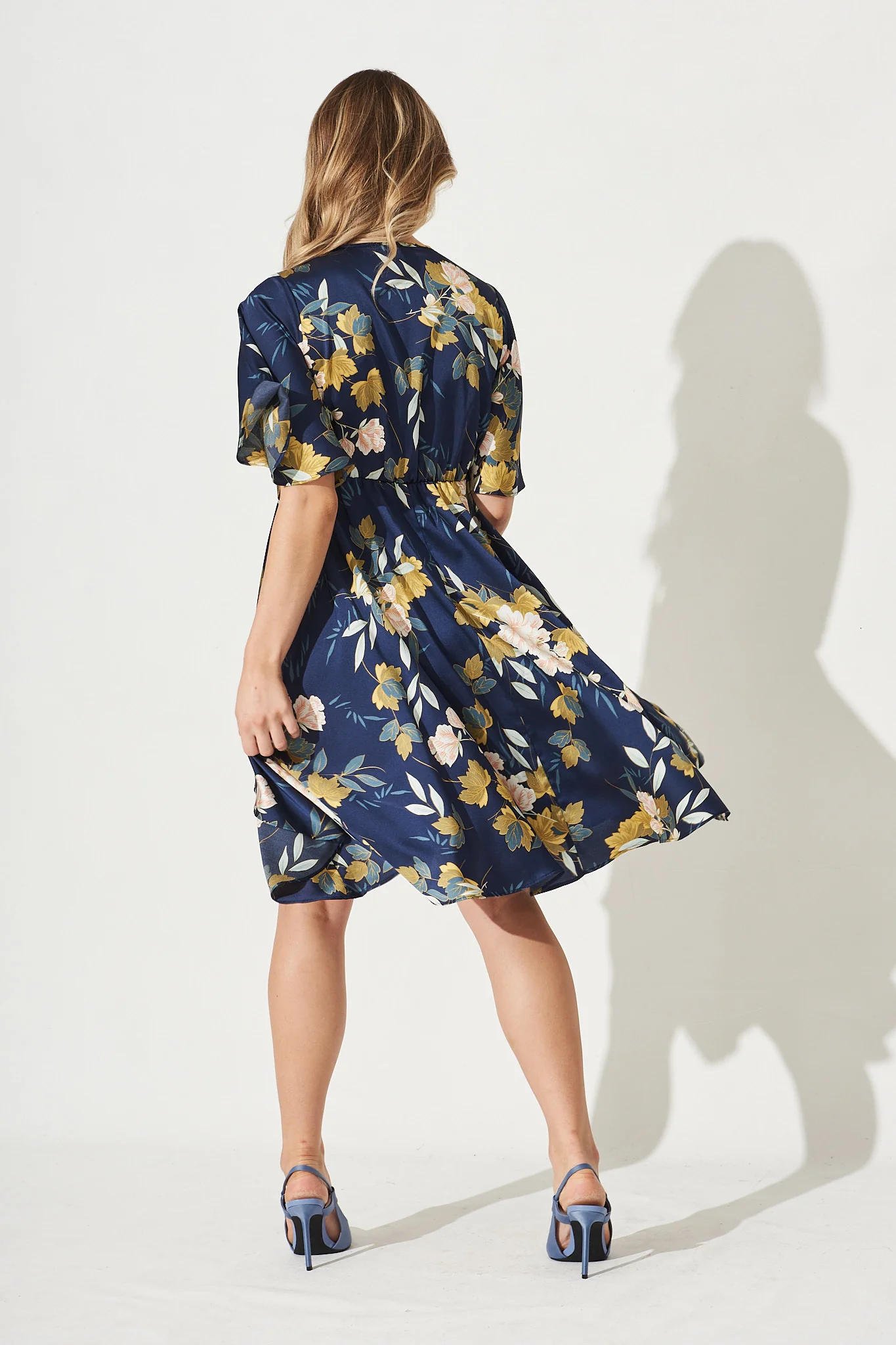 Helsinki Dress In Navy Floral Satin - Image 7