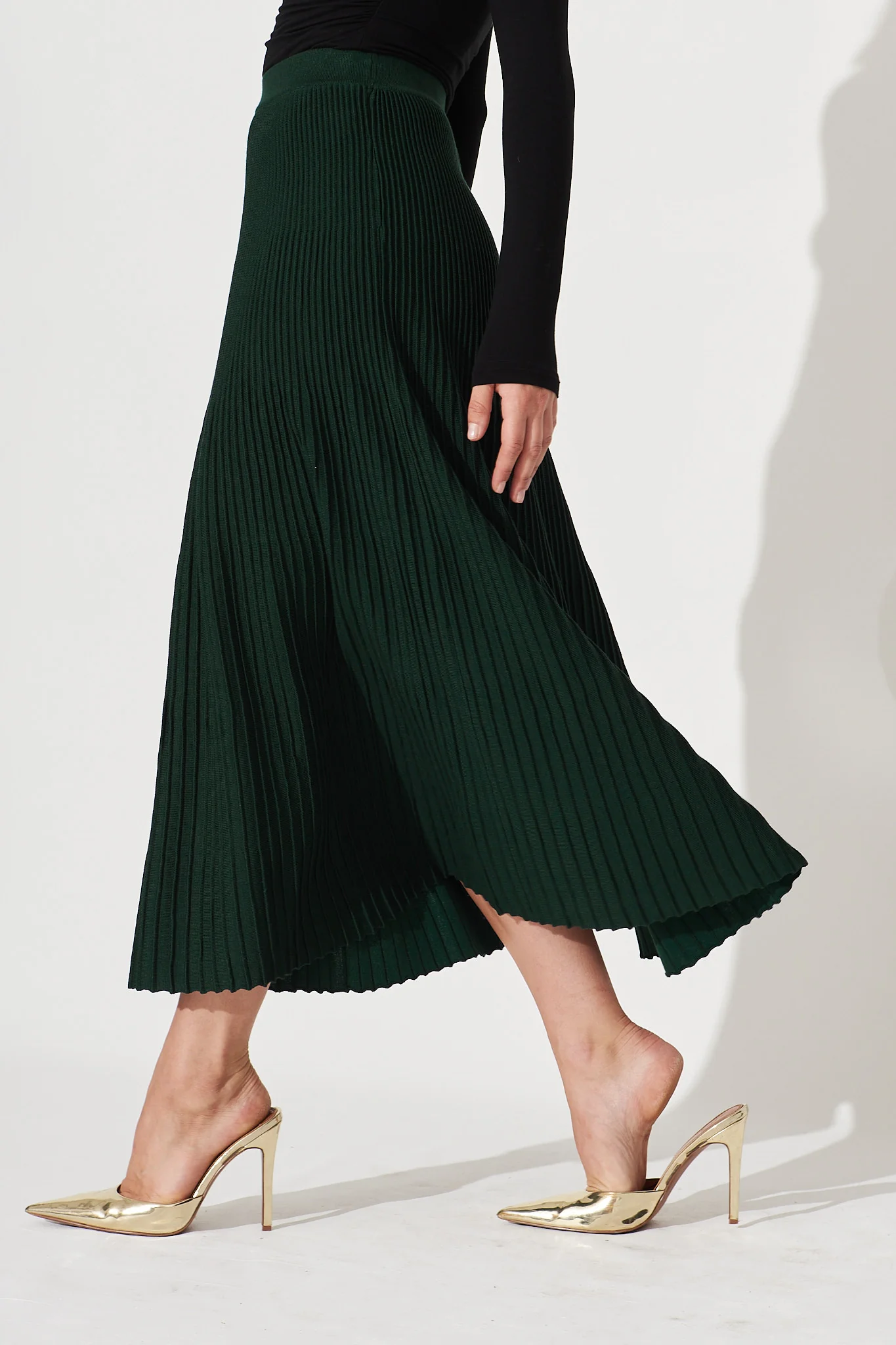 Honeycup Knit Skirt In Emerald Green Cotton Blend - Image 4