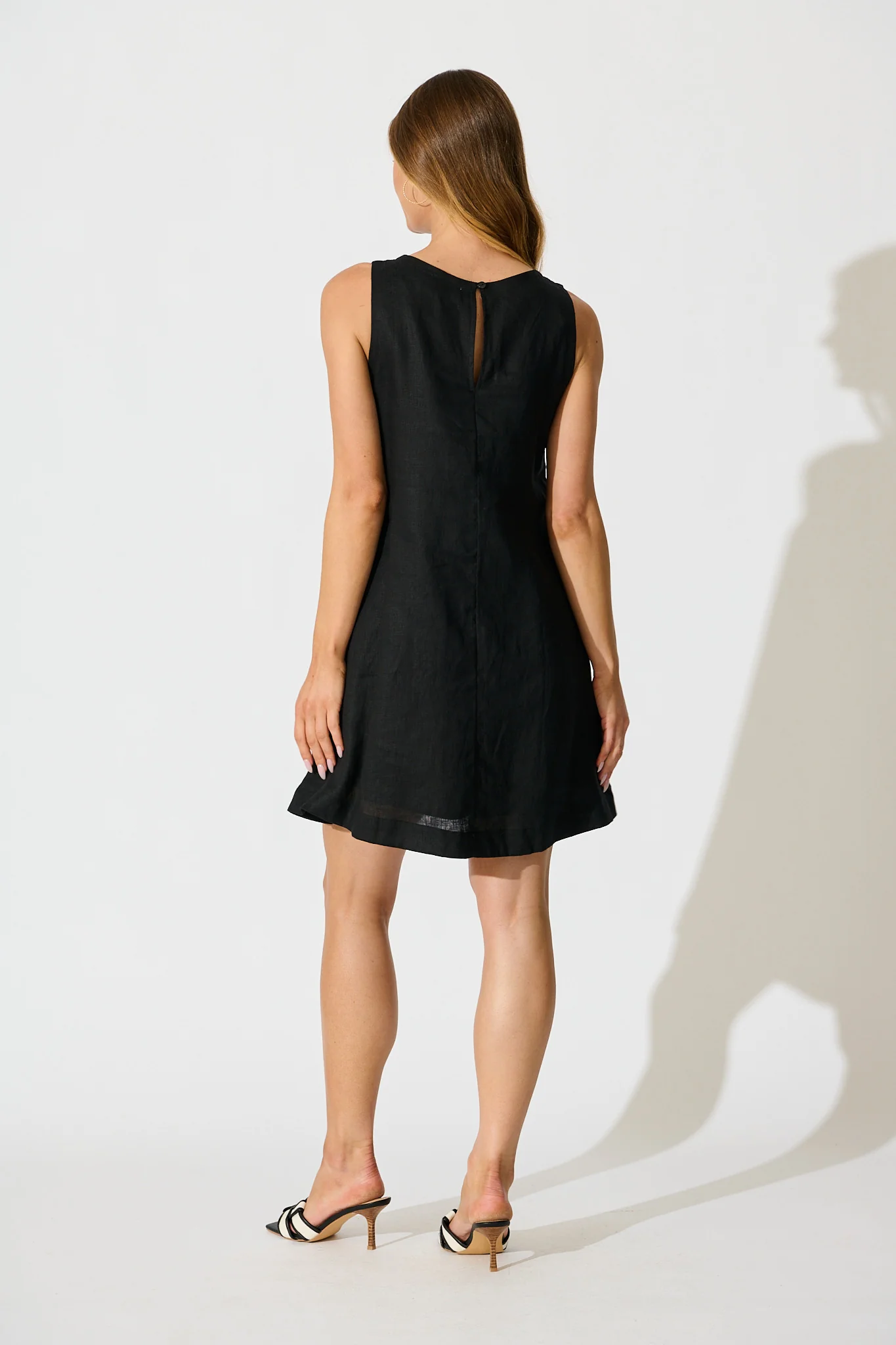 Island Dreamer Dress in Black Linen - Image 6