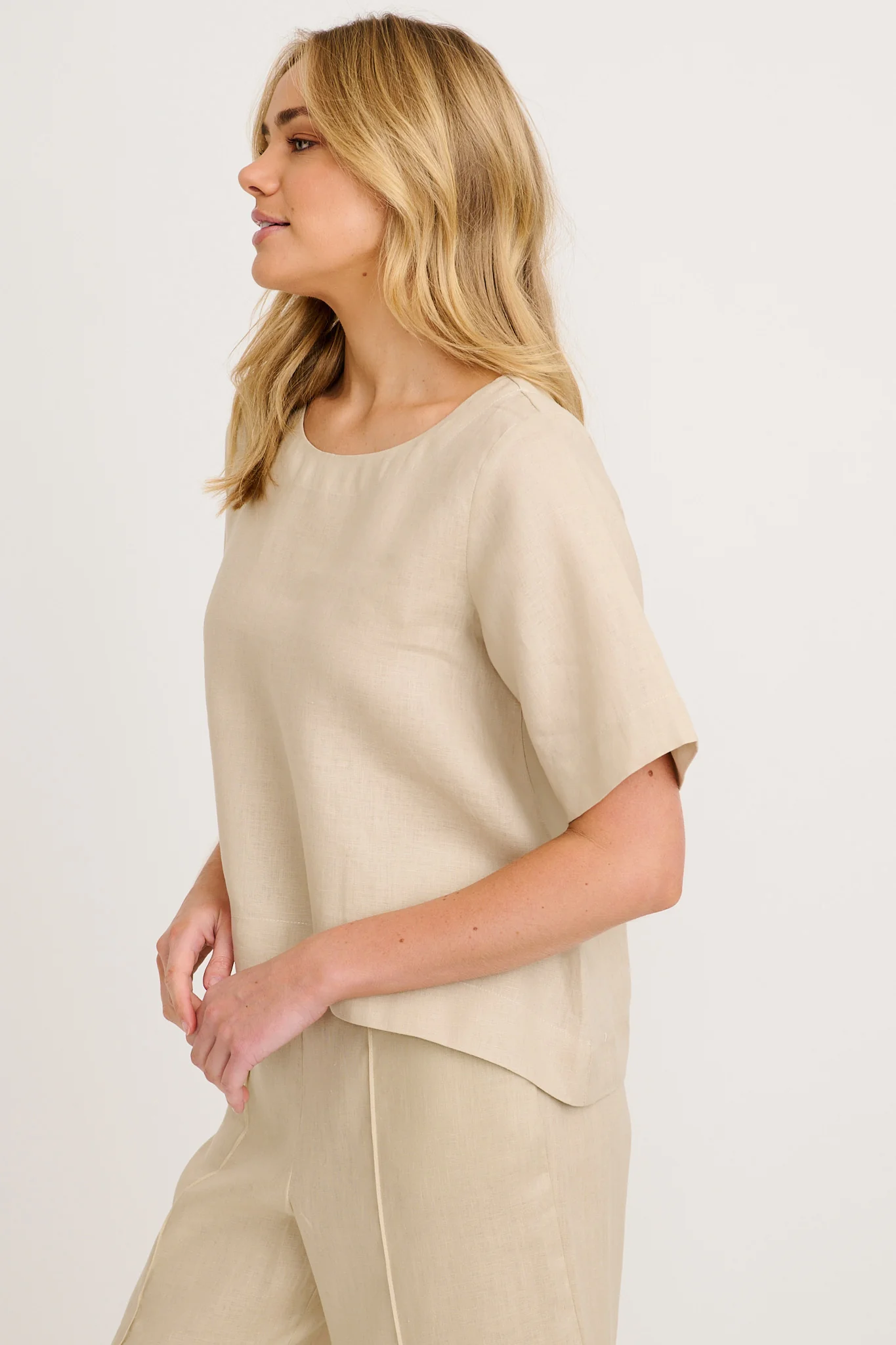 Island Soul Top in Stone Linen - Image 5