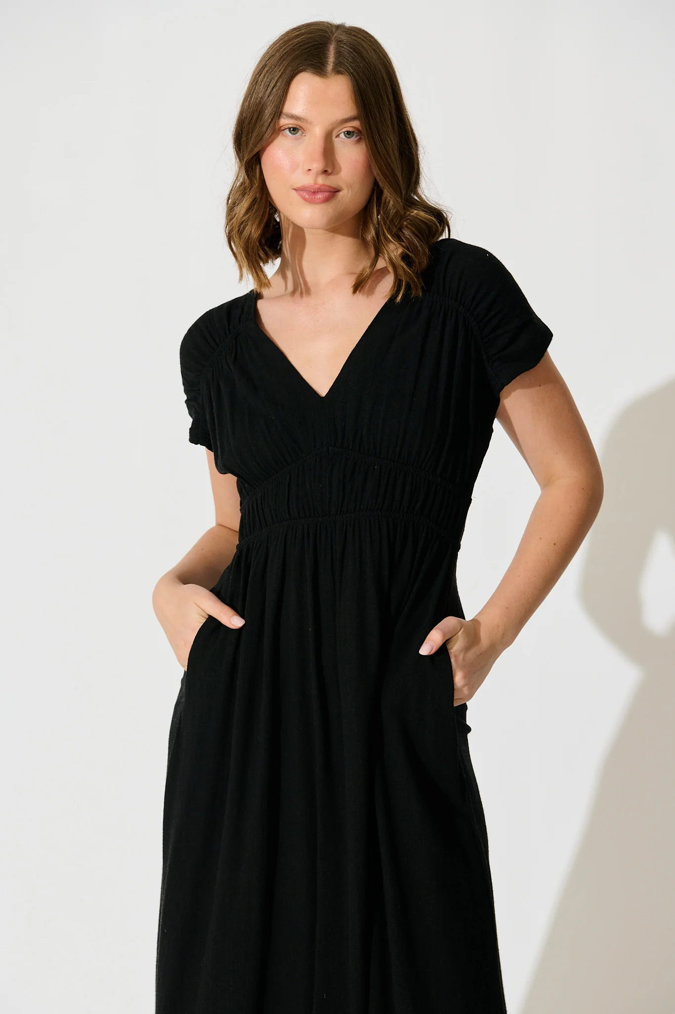 Ismaria Midi Dress in Black Linen Blend - Image 2