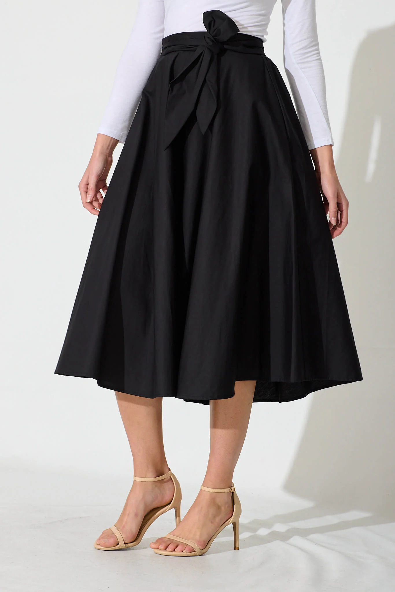 Ivy Midi Skirt In Black Cotton