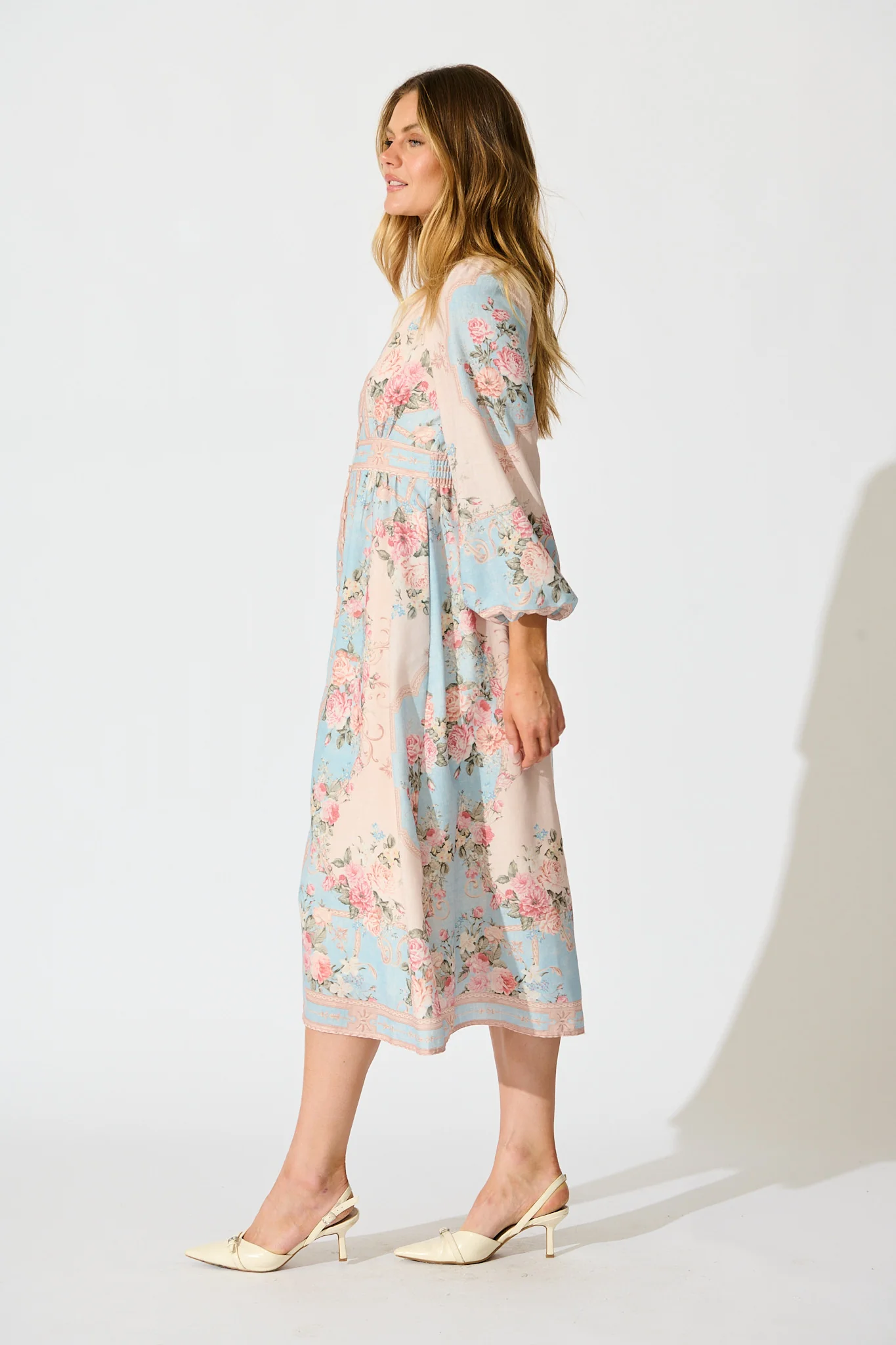 Izara Midi Dress in Pink and Blue Placement Linen Blend - Image 3