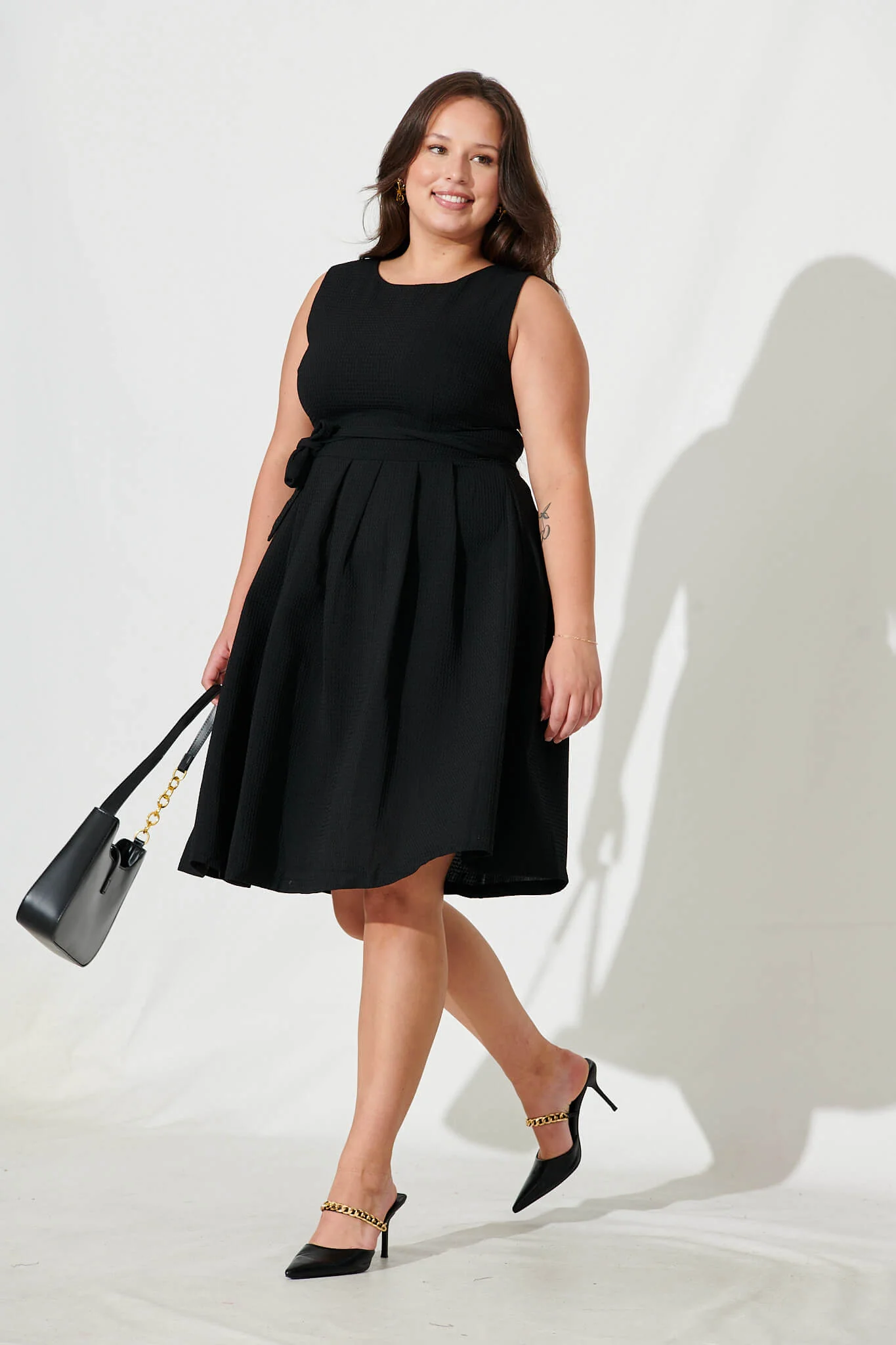 Jardin Dress In Textured Black - Image 7