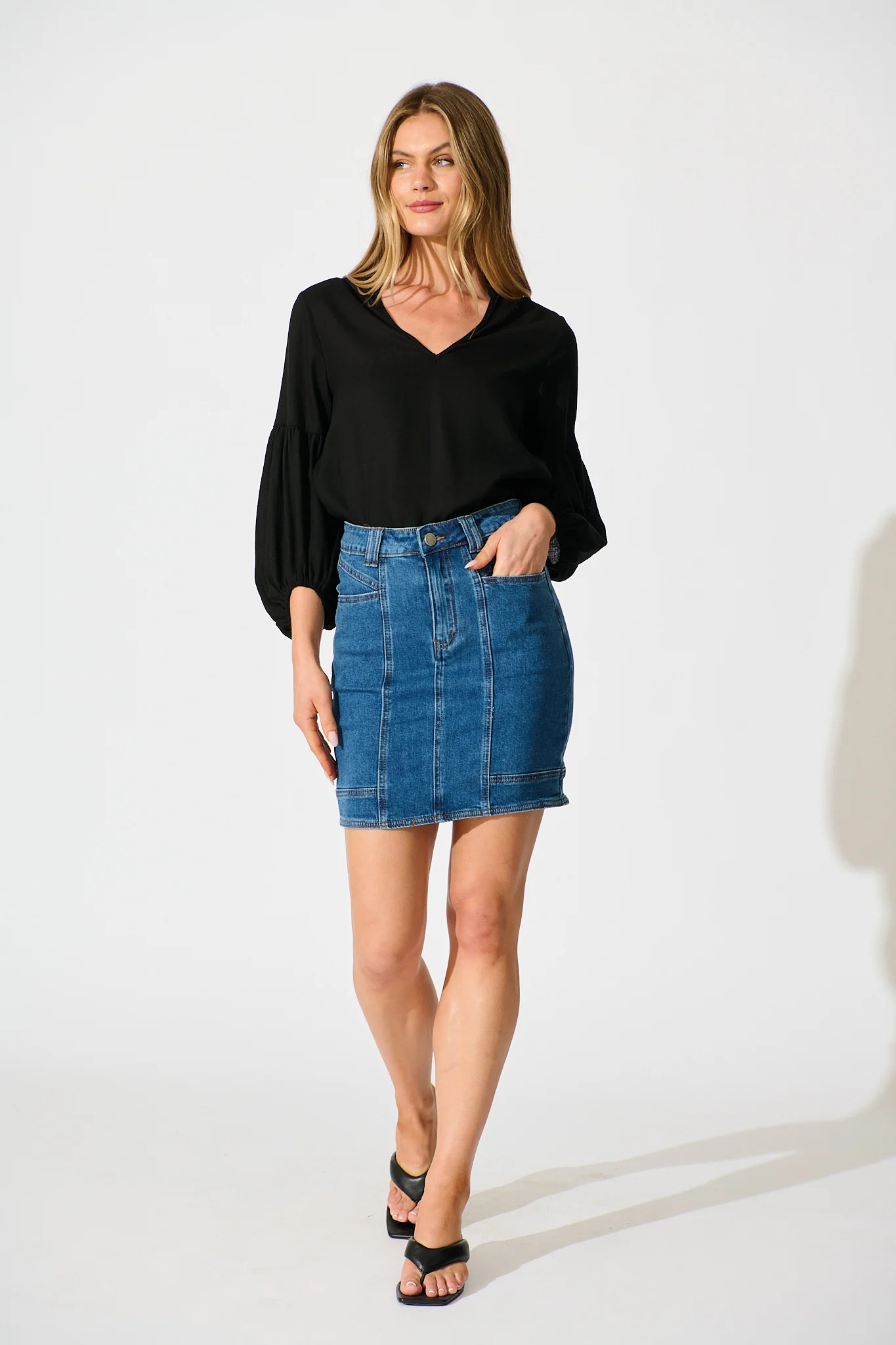 Jasper Top In Black Linen Blend - Image 4