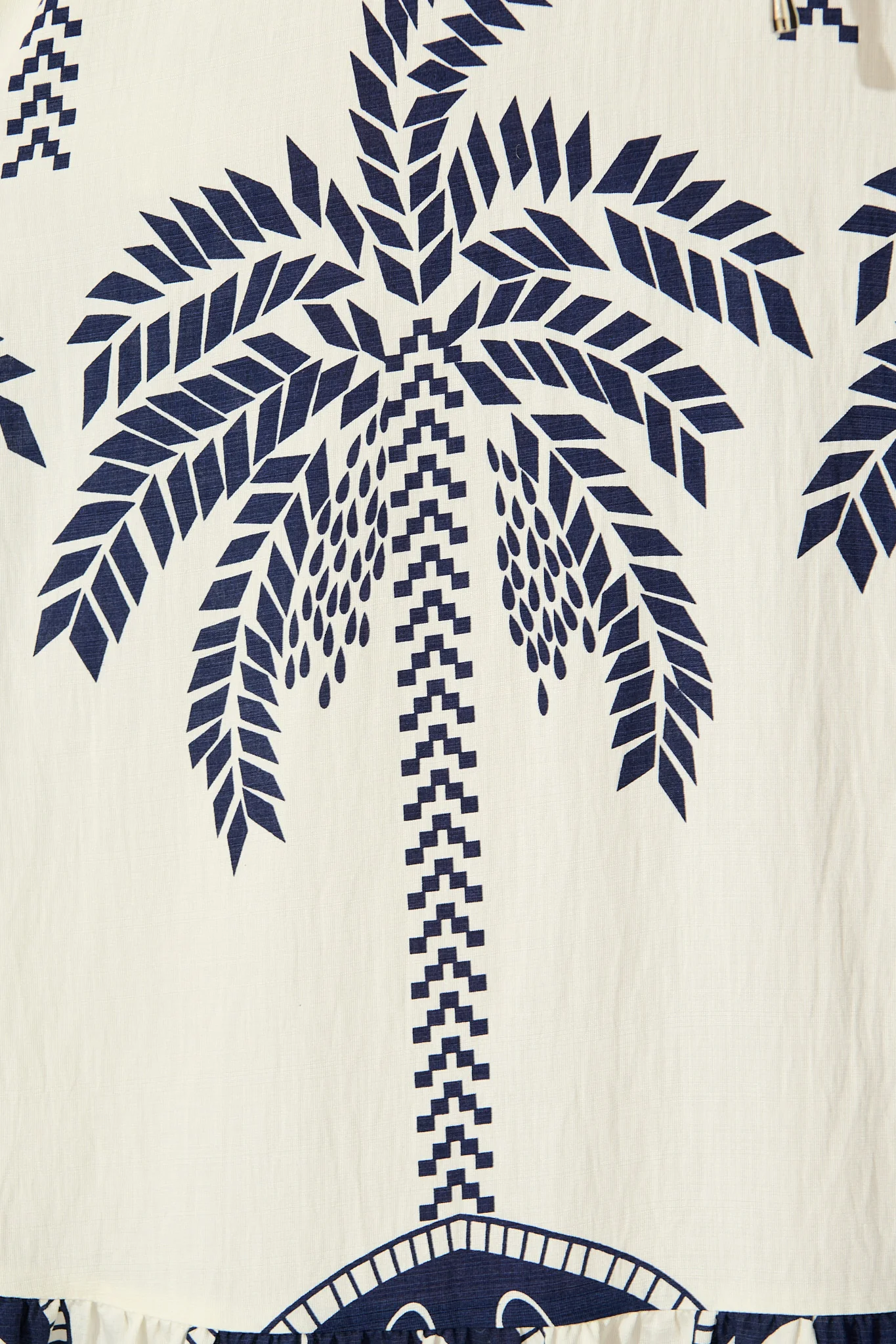 Jazelle Maxi Dress In White Palm Print Linen Blend - Image 6