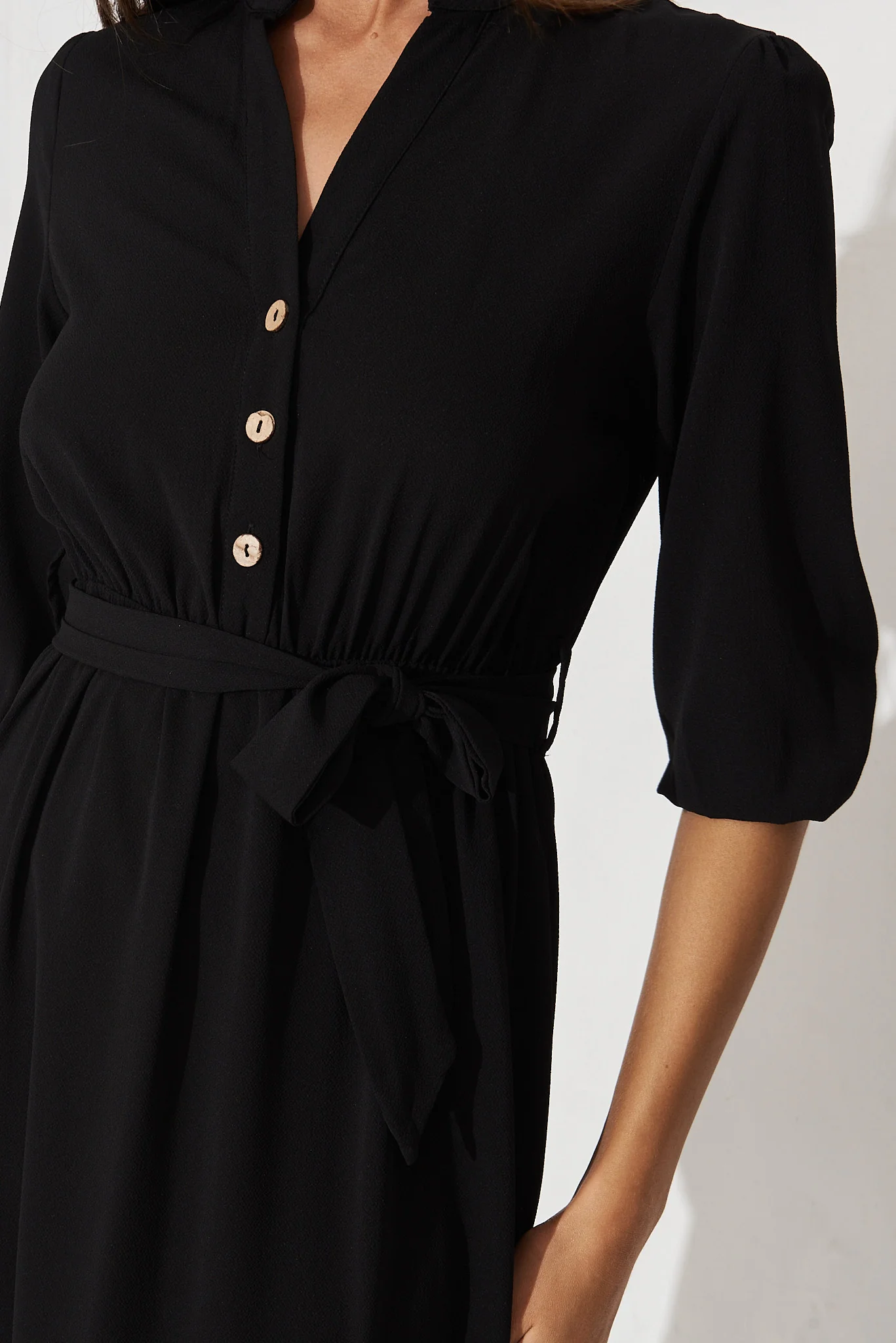 Jemimah Midi Dress In Black Crepe - Image 5