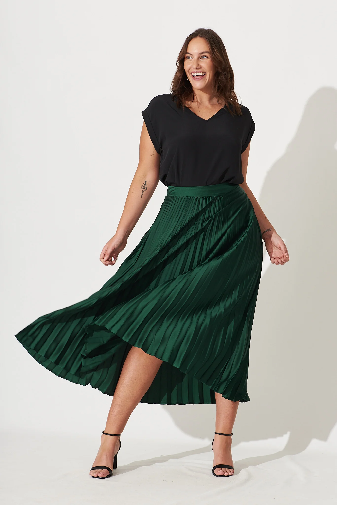 Jina Top In Black - Image 7