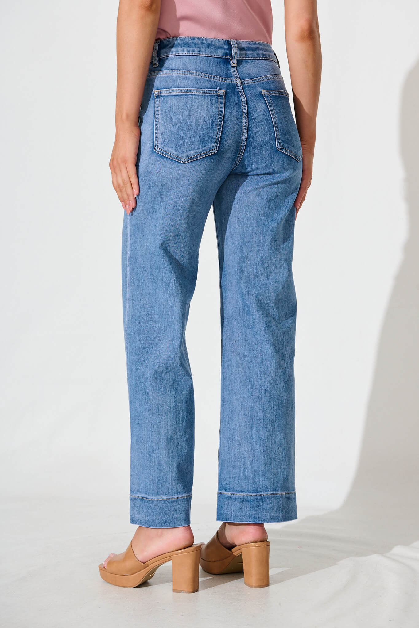 Juan High Rise Wide Leg Jean In Mid Blue Denim - Image 4