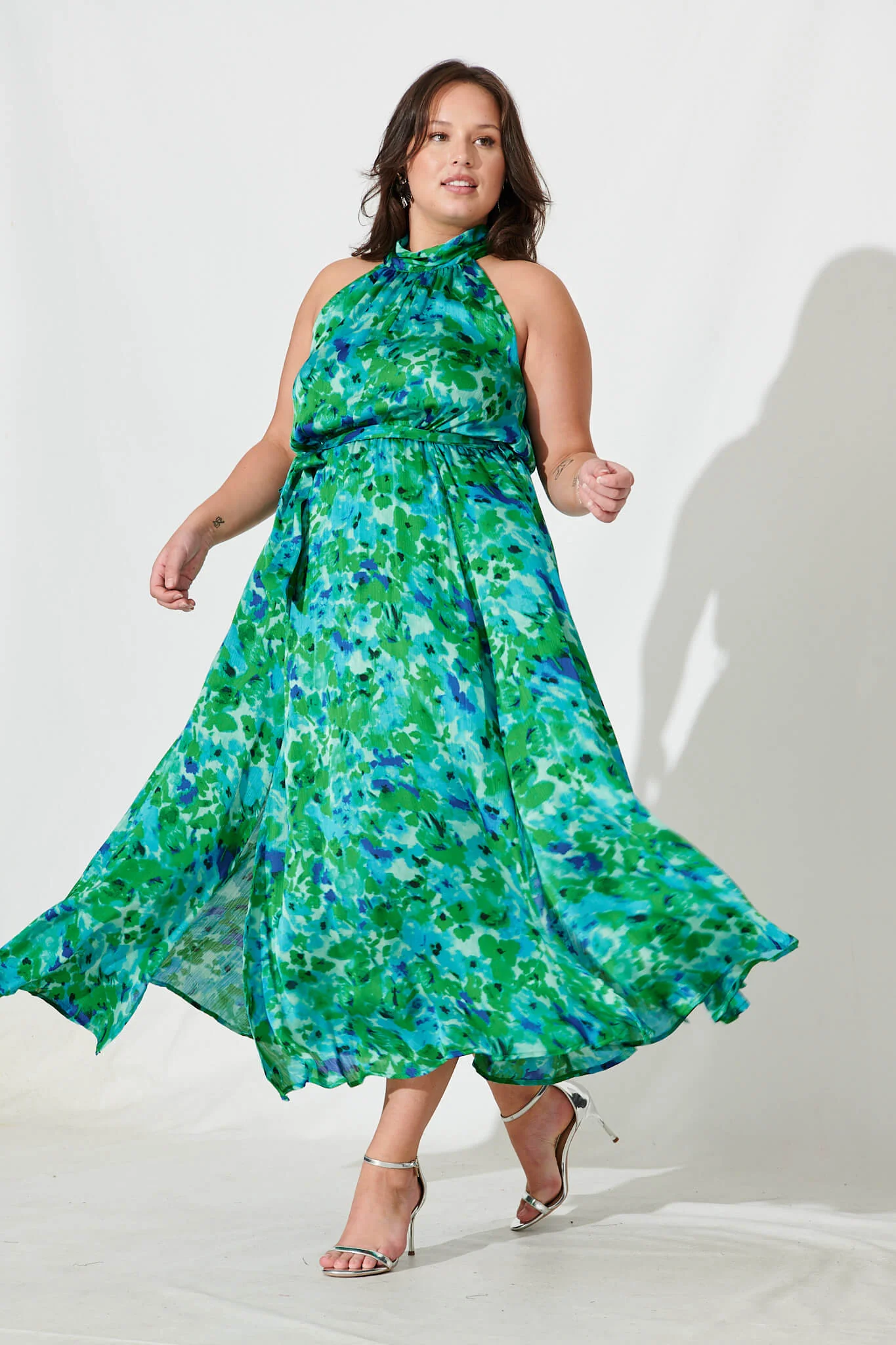 Kiss Me Halter Neck Maxi Dress In Green Watercolour Print - Image 7