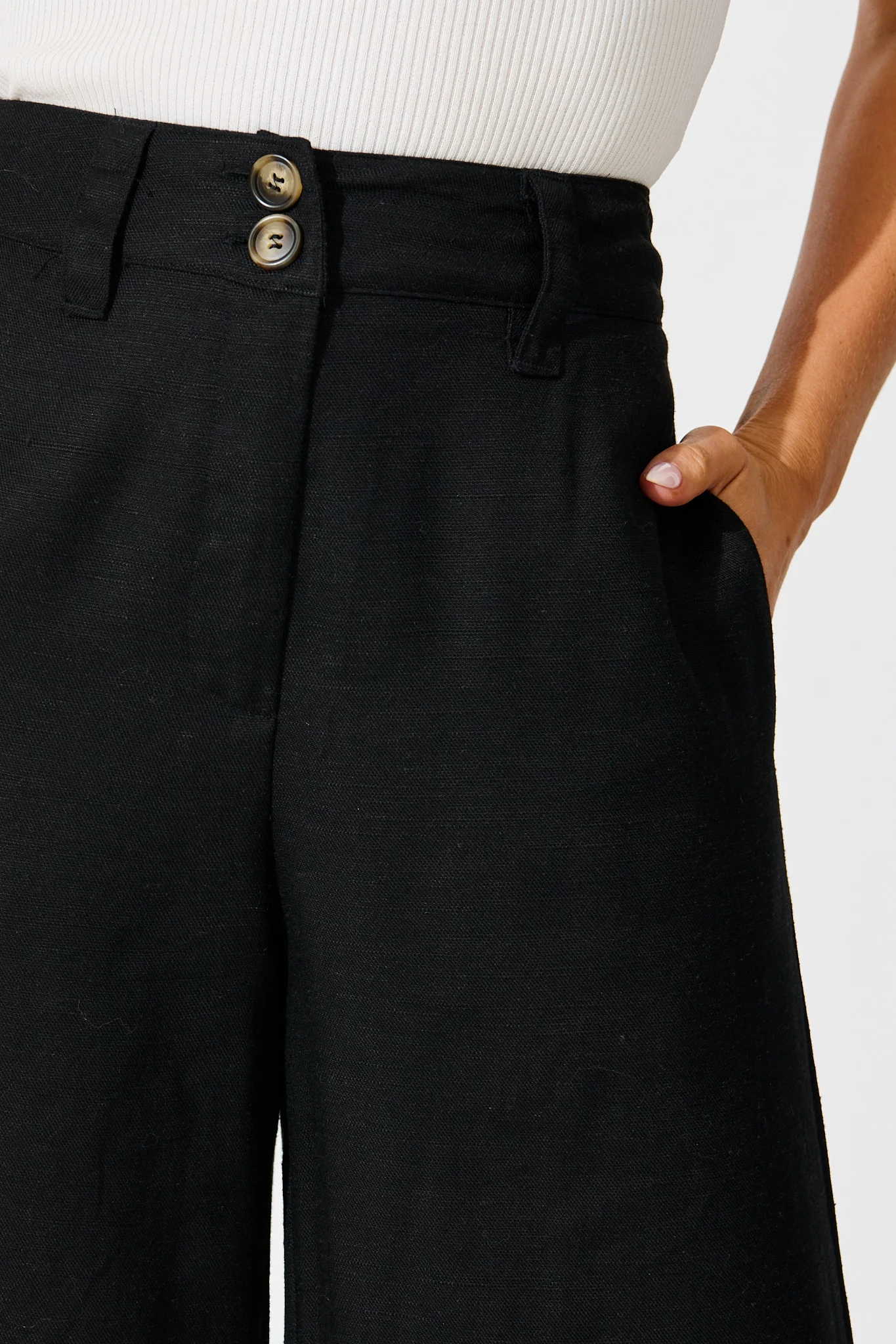 Legacy Pant in Black Linen Blend - Image 5