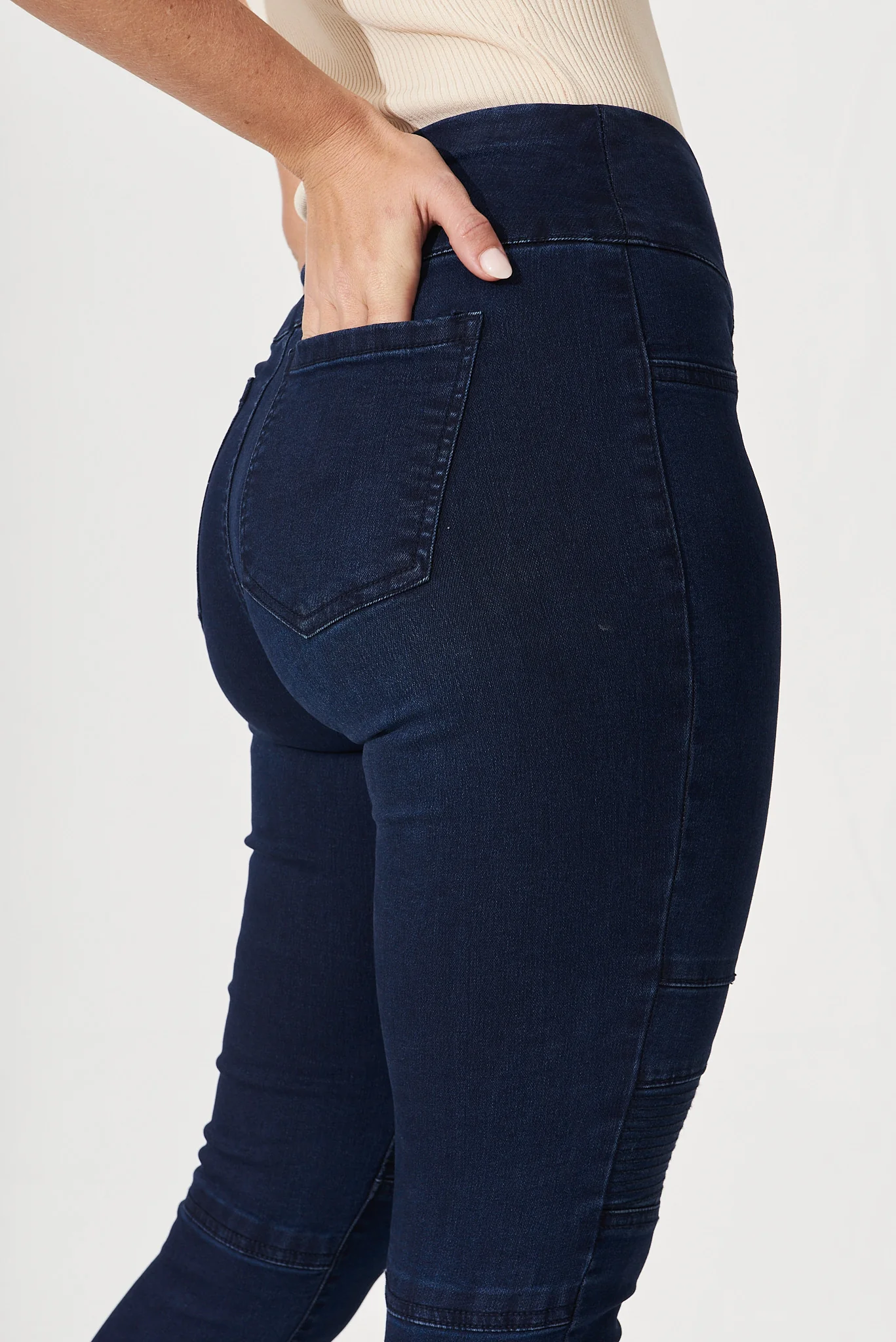 Little Lies High Rise Skinny Jegging In Dark Blue Denim - Image 5